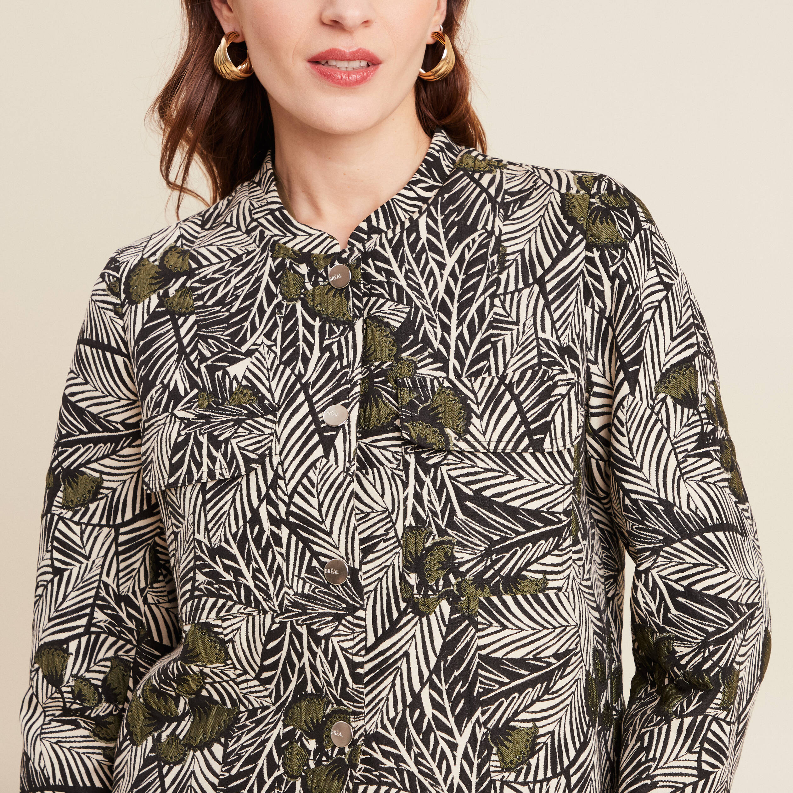Veste boutonnée col mao vert femme
