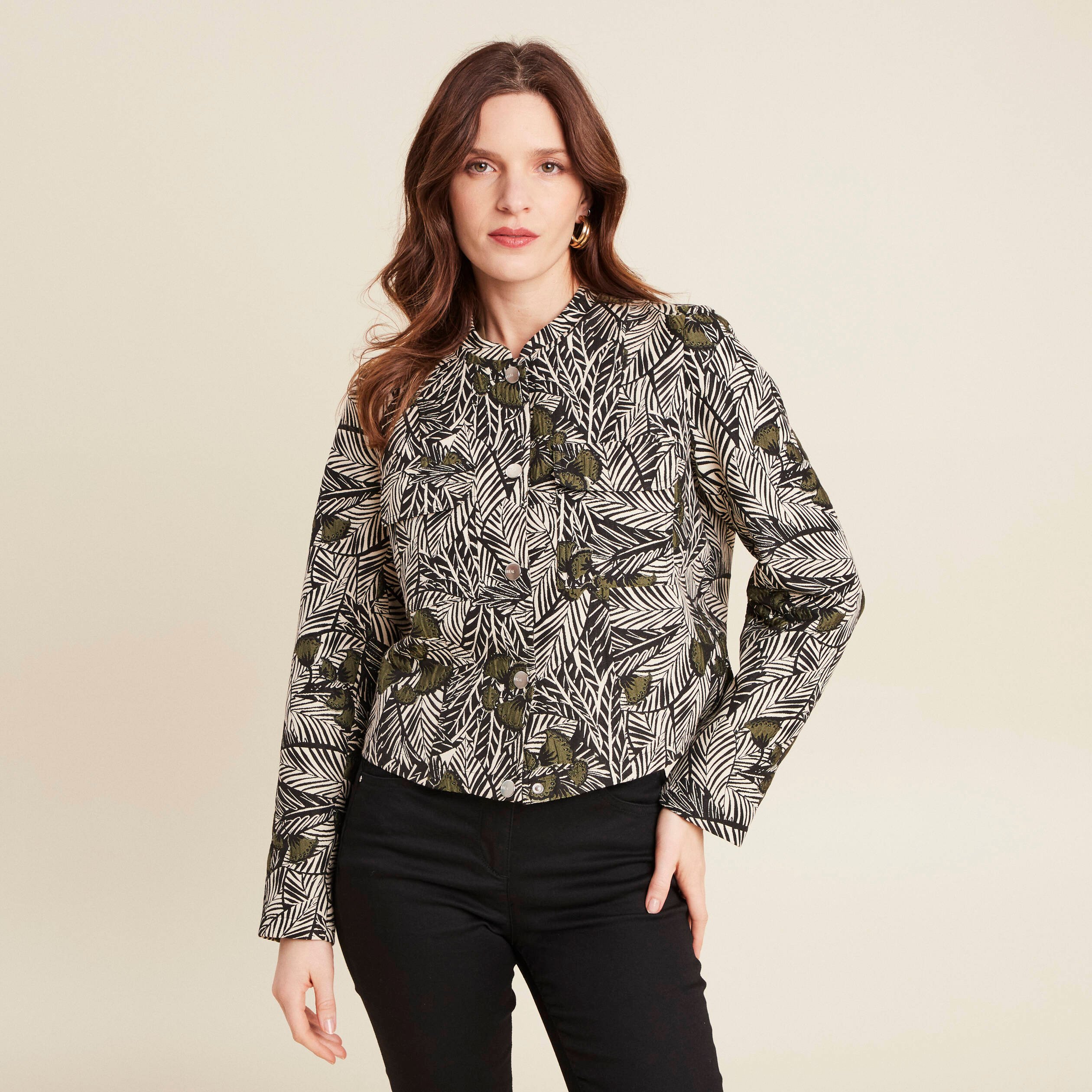 Veste boutonnée col mao vert femme