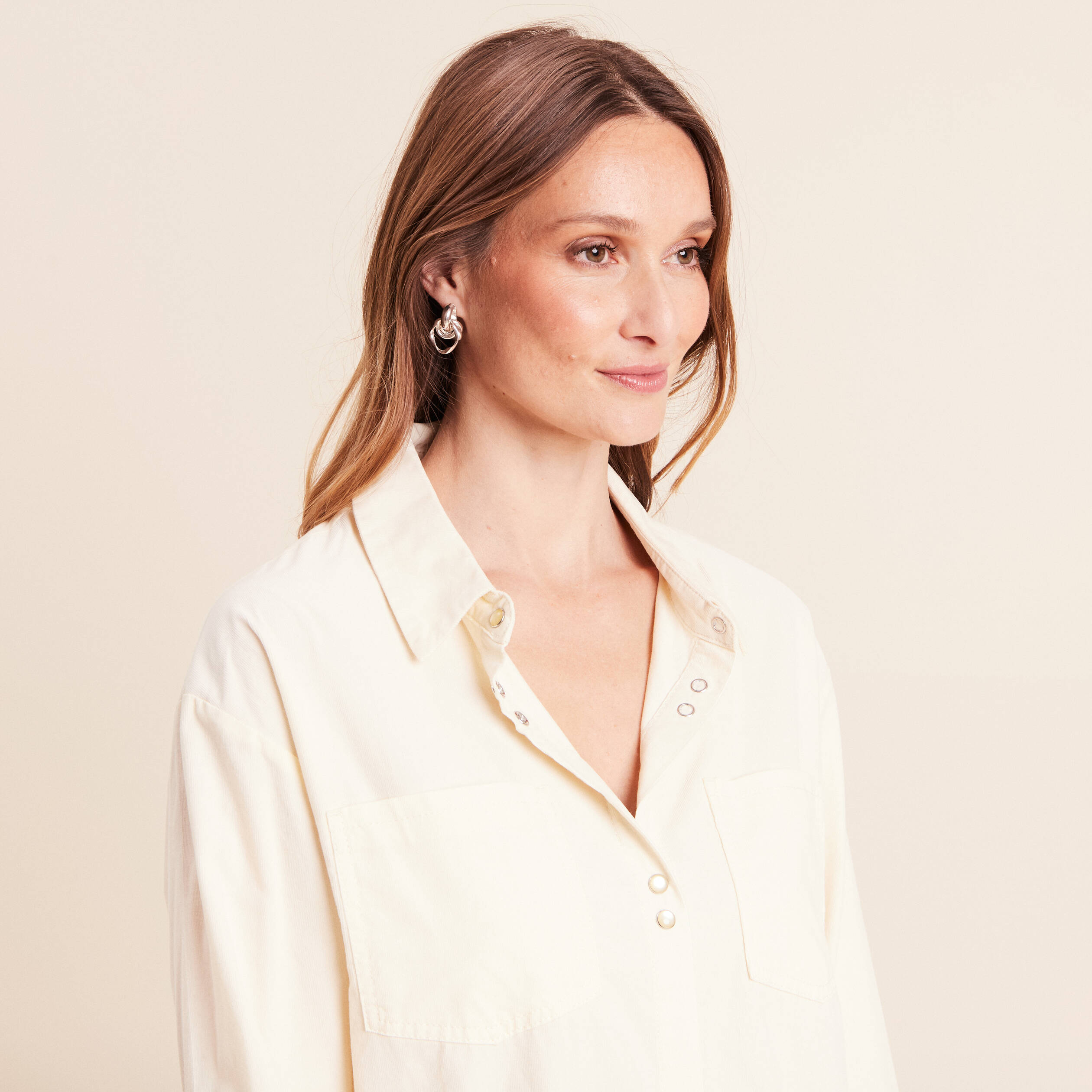 Chemise ample en velours milleraie ecru femme