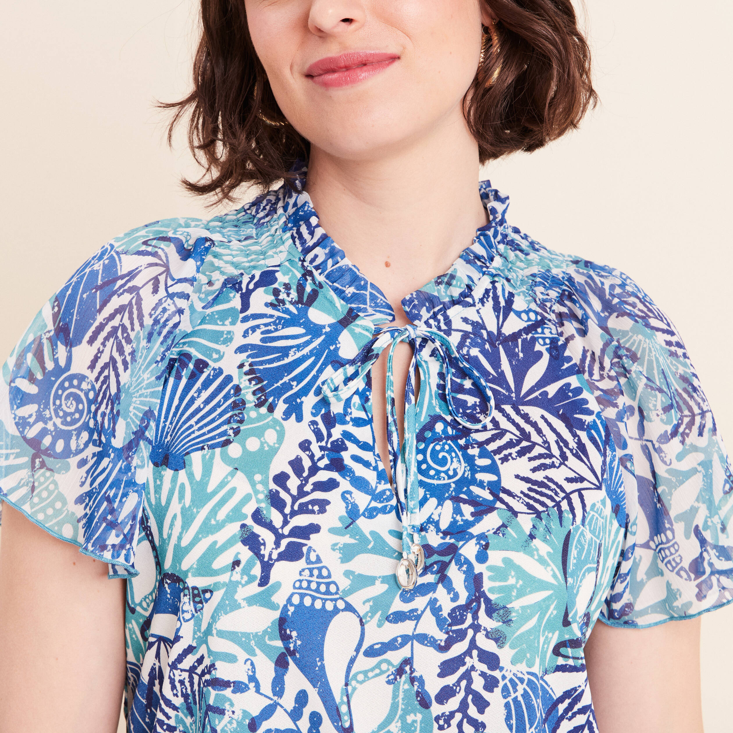 T-shirt col tunisien manches courtes bleu femme