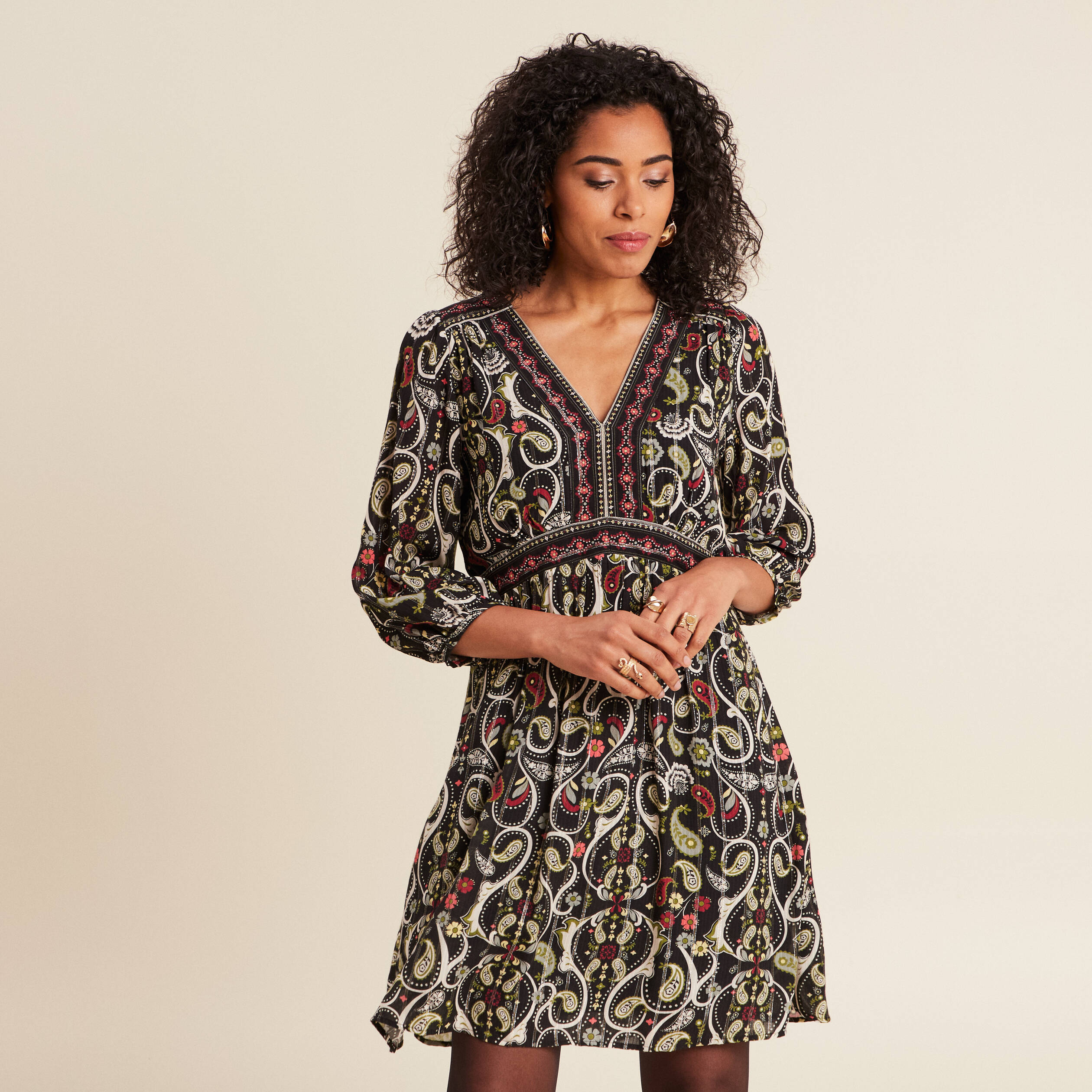 robe evasee fluide noir femme Robe évasée fluide noir femme
