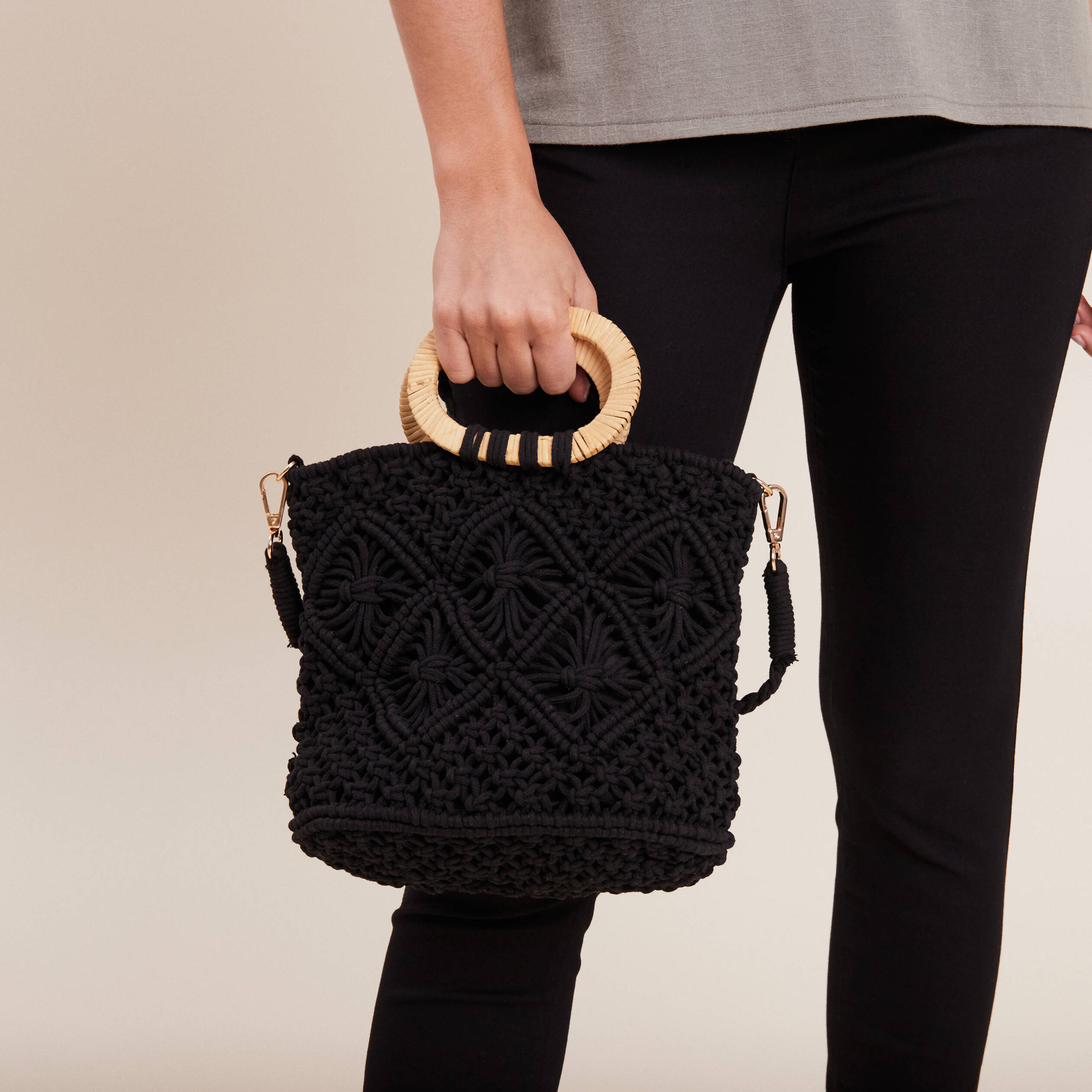 Sac macramé anses raphia noir femme