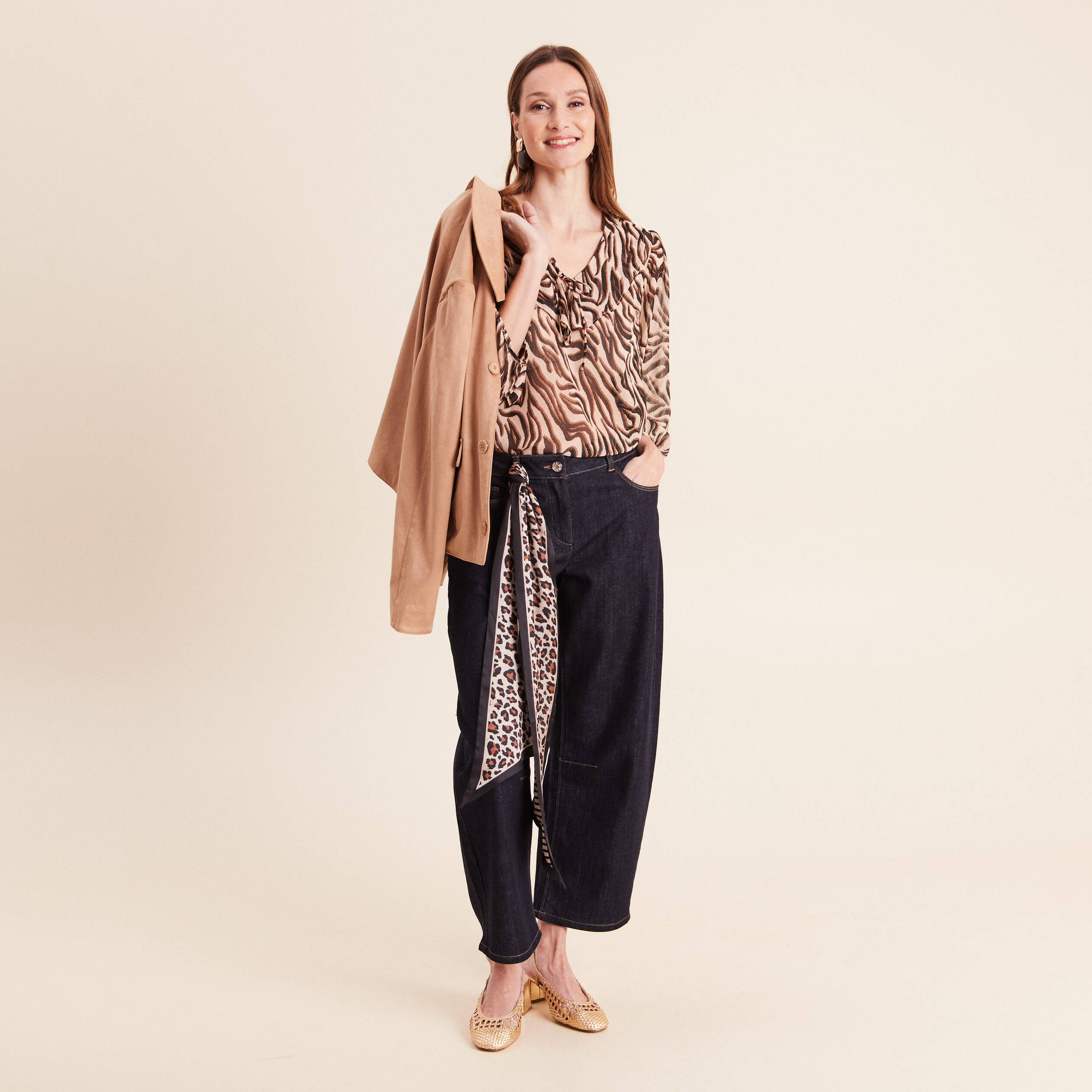Blouse ample col v en voile manches 3/4 noir femme