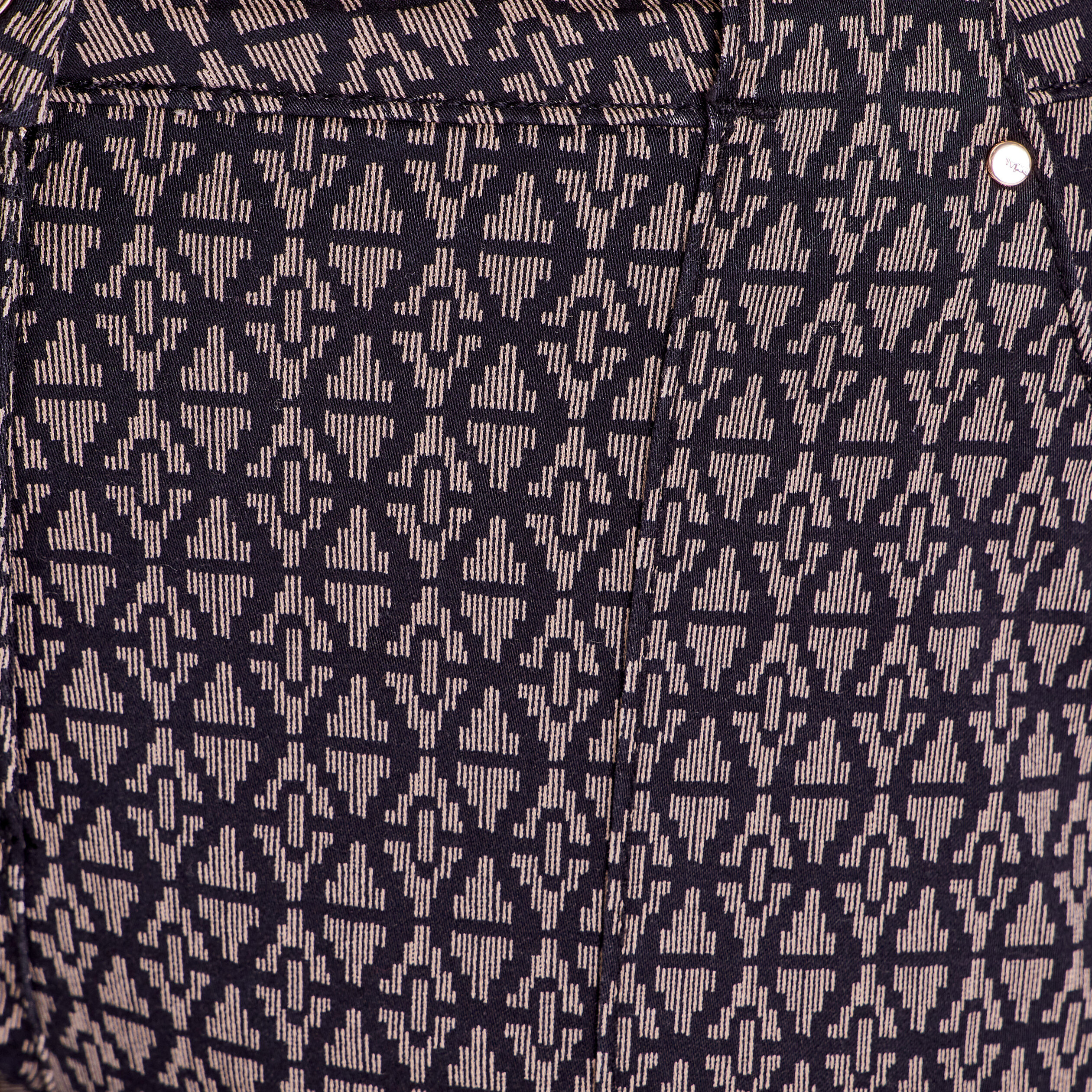 Pantalon ajusté noir femme