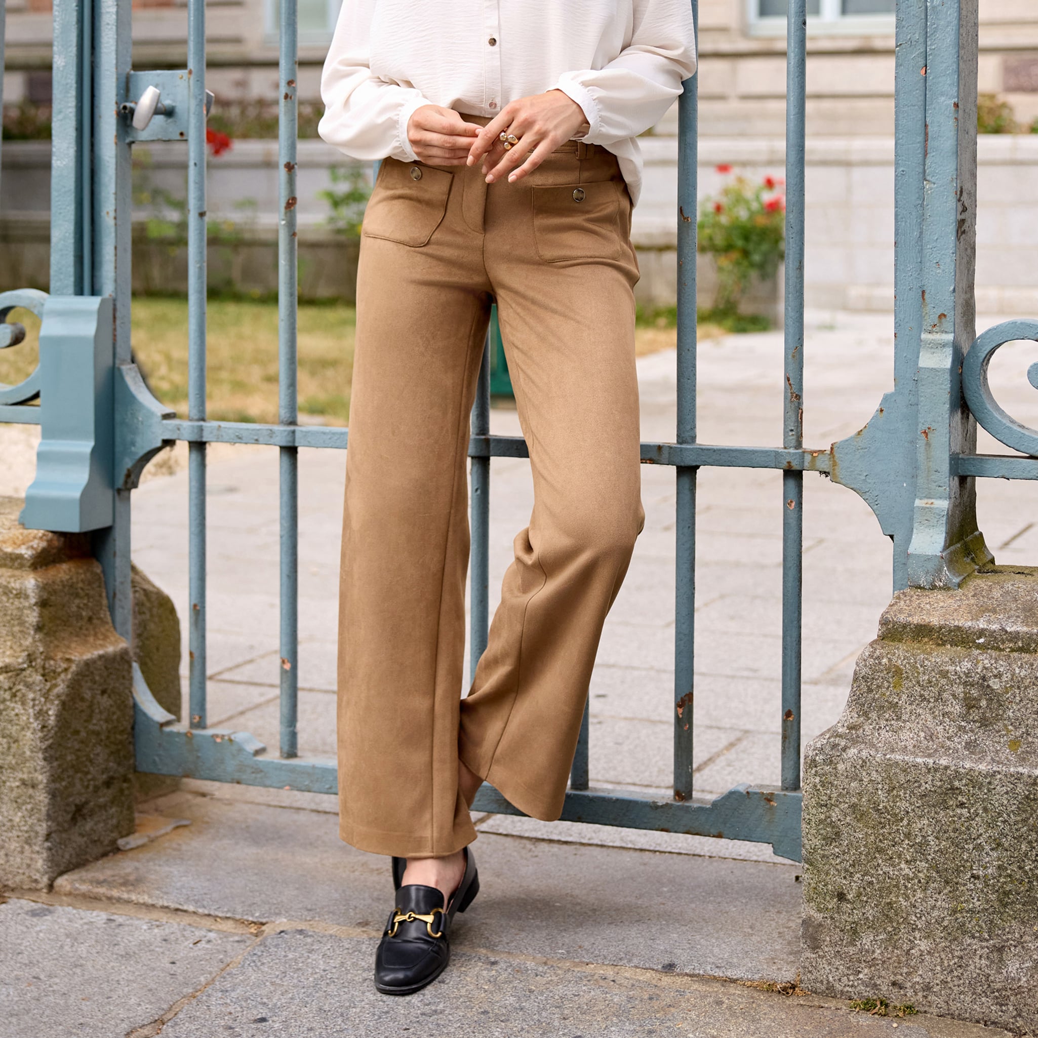 Pantalon aspect daim marron femme