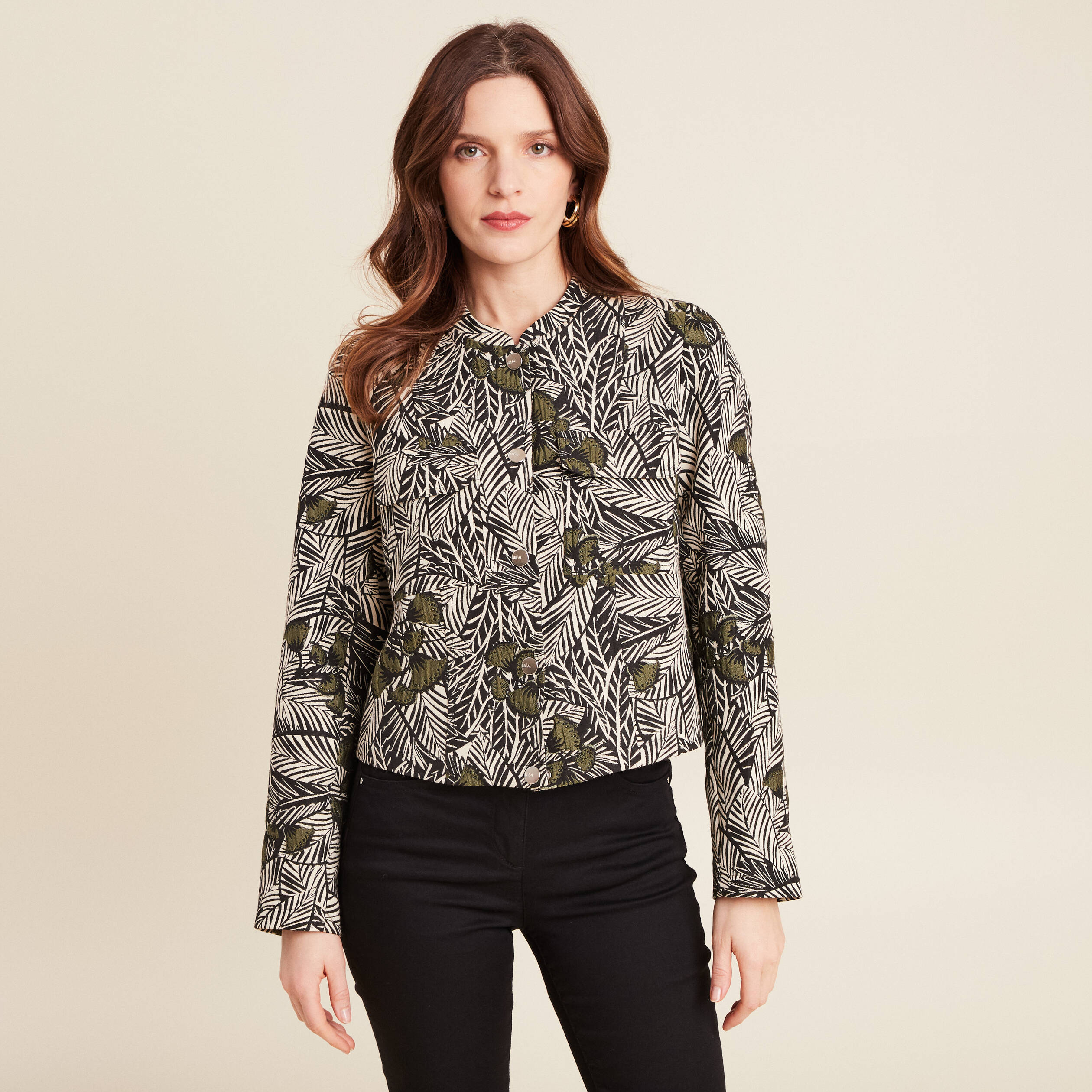 Veste boutonnée col mao vert femme