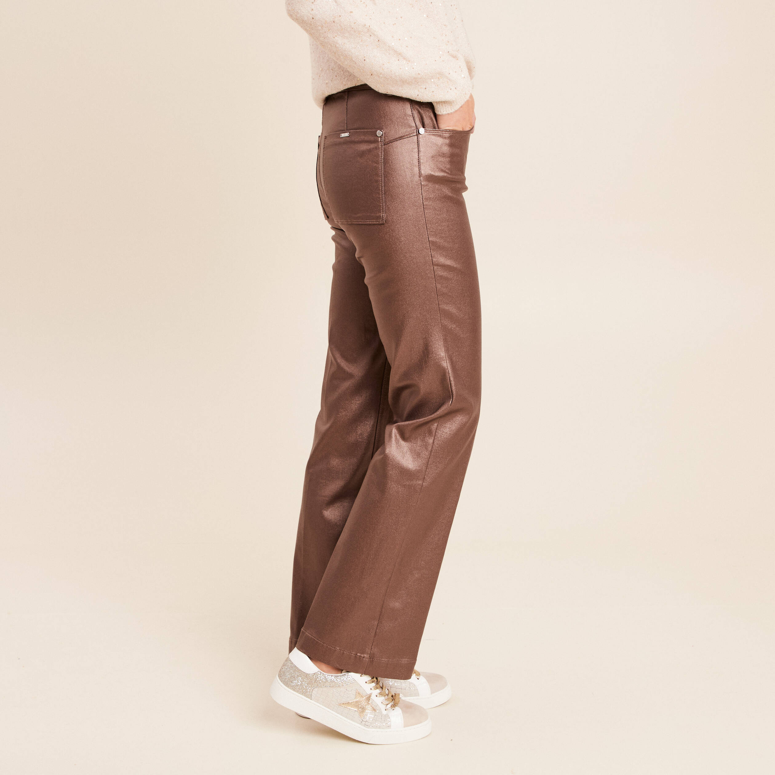 Pantalon enduit coupe large marron fonc&eacute; femme