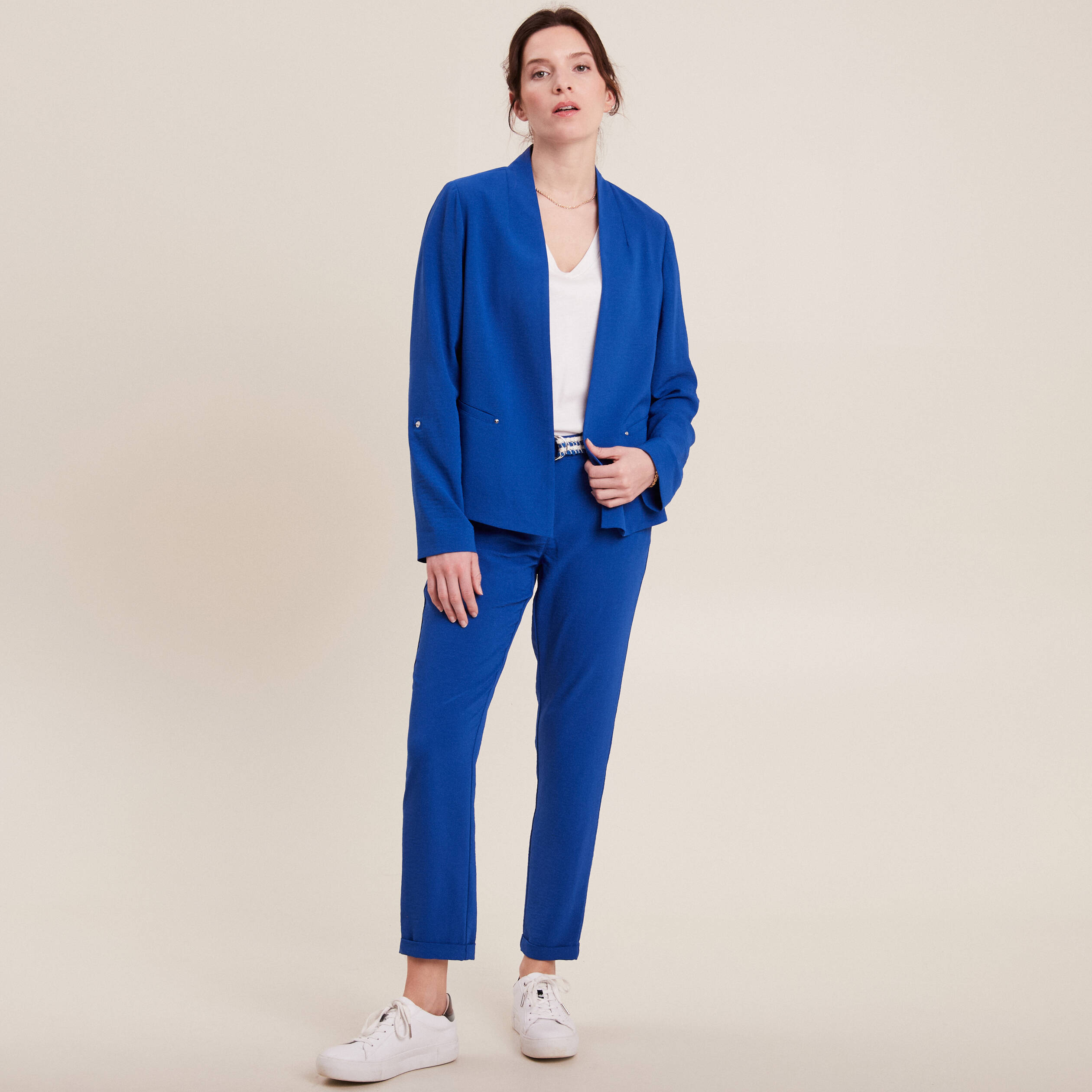 Pantalon chino à ceinture bleu electrique femme