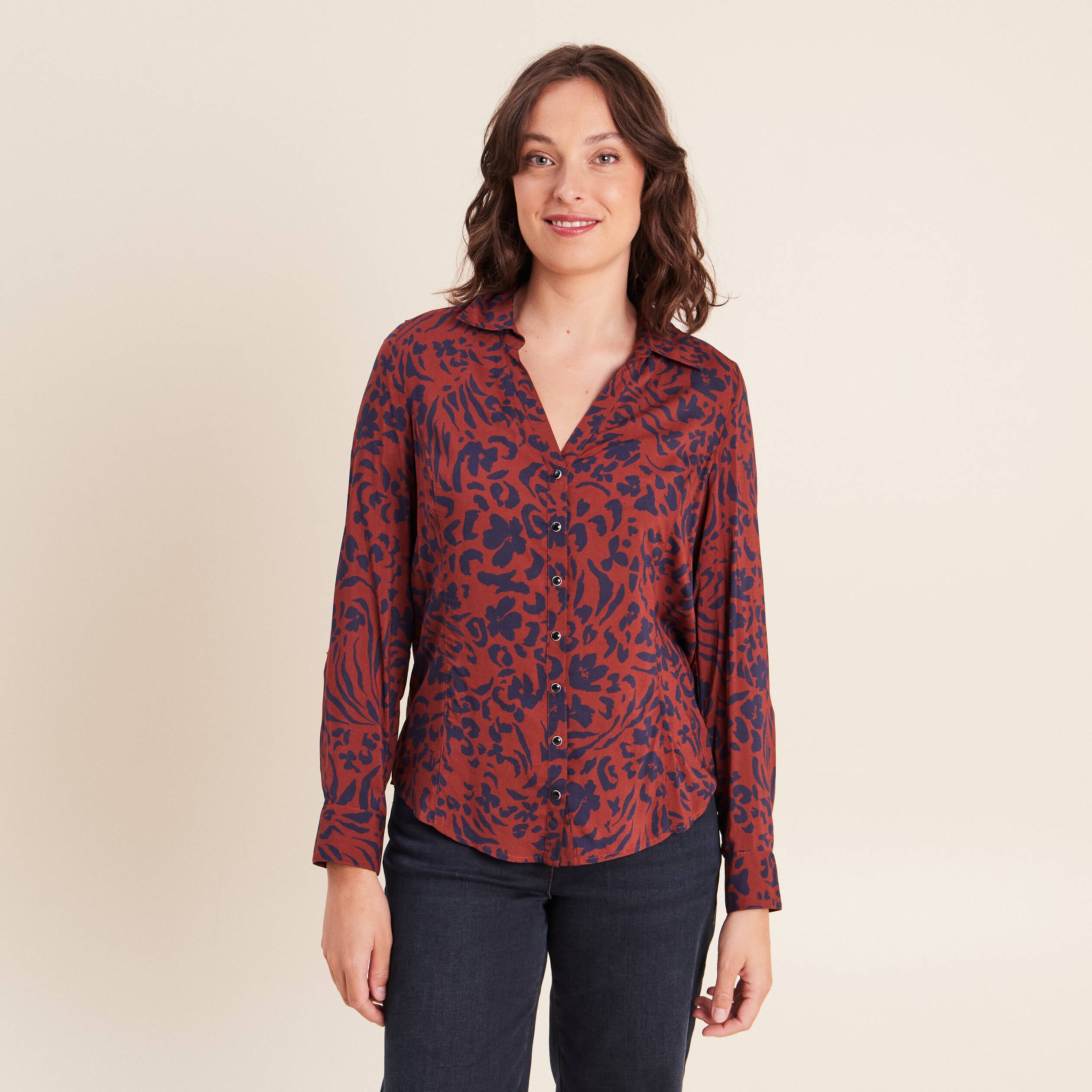 Chemise cintr&eacute;e manches longues bleu femme