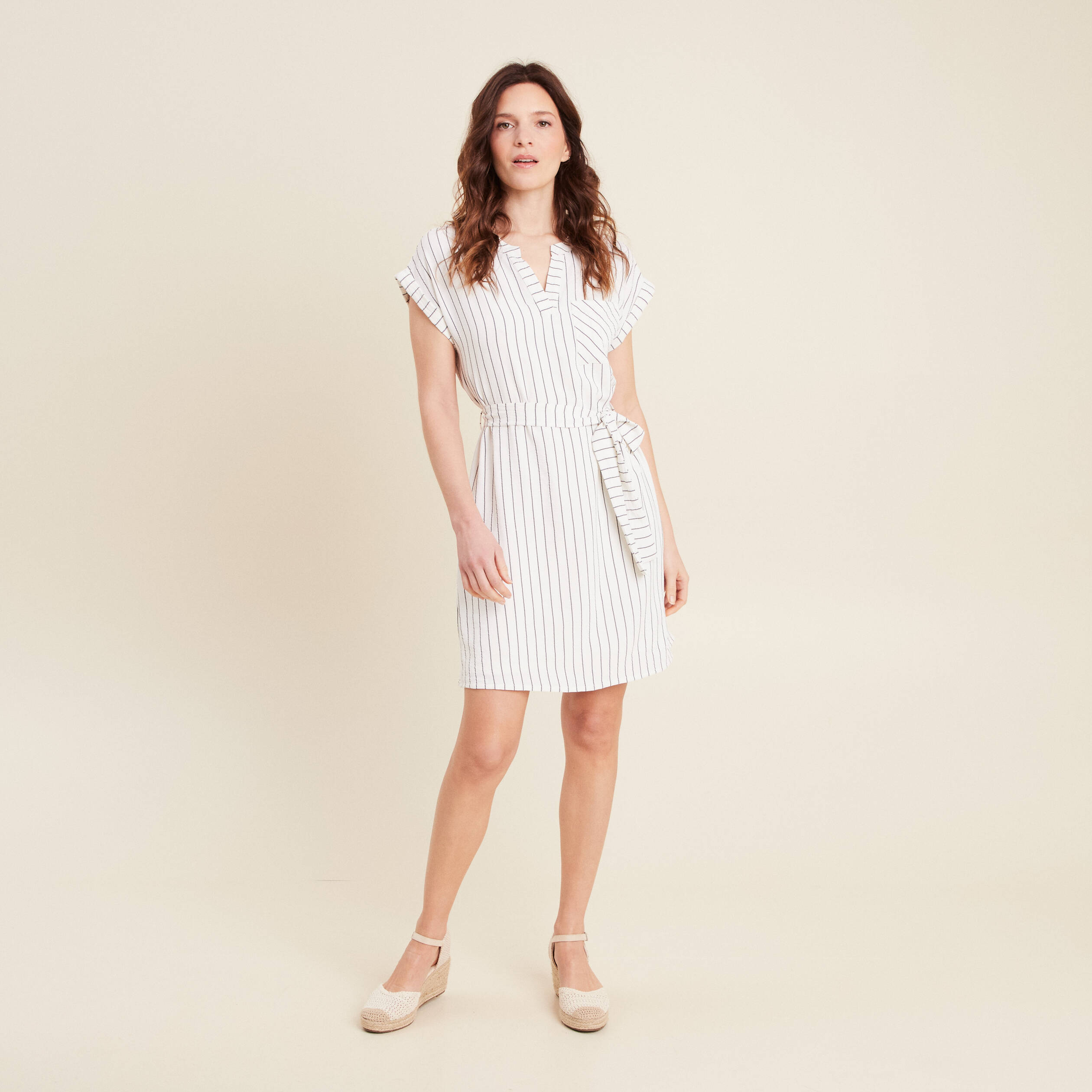 Robe droite courte doublée gris foncé femme