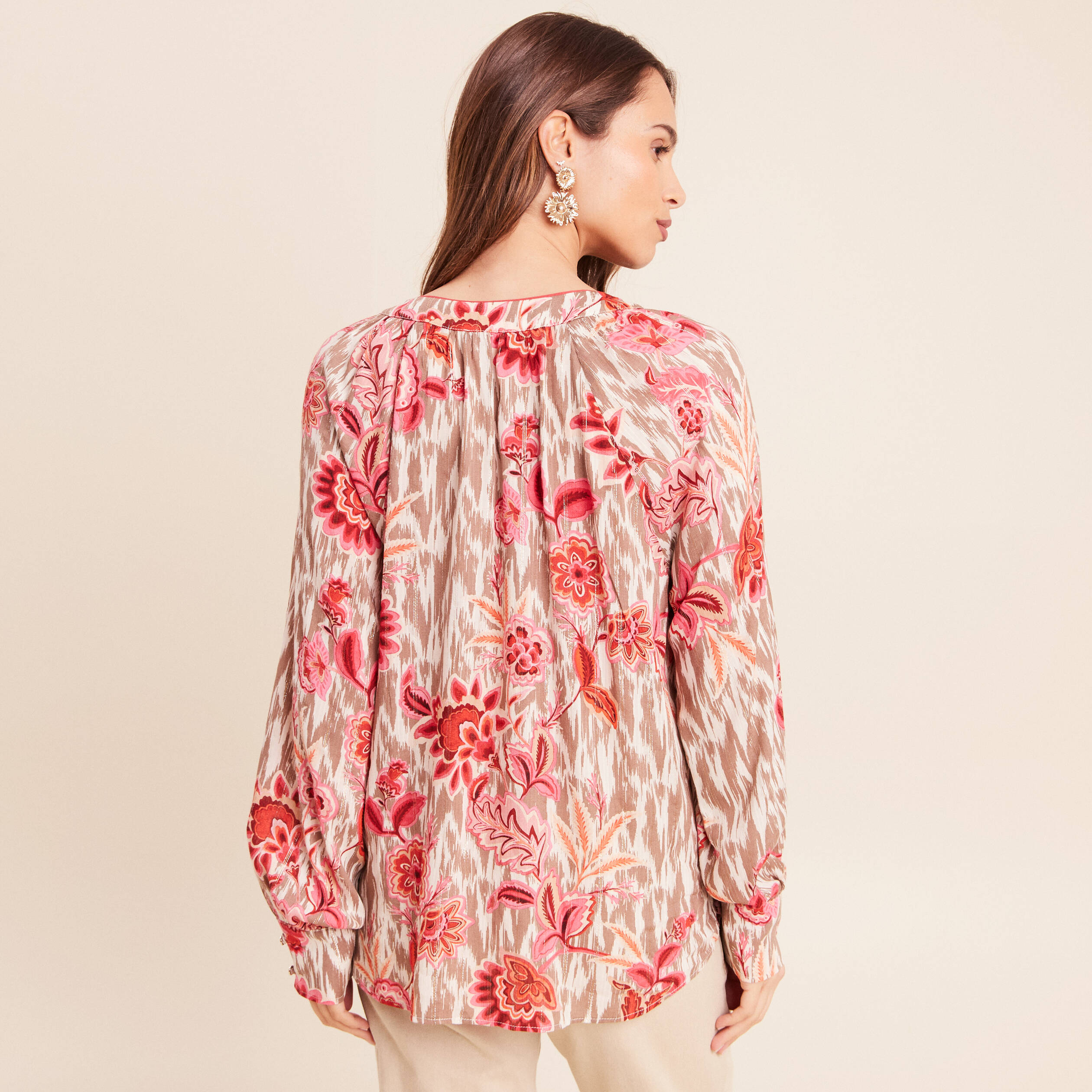 Blouse col v manches longues rose femme
