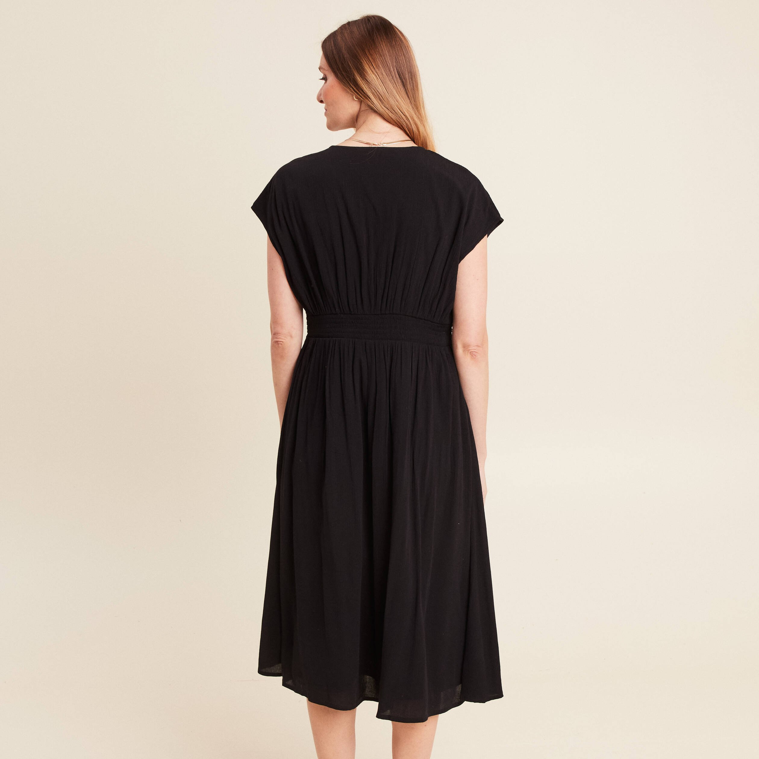 robe evasee courte manches courtes noir femme Robe évasée courte manches courtes noir femme