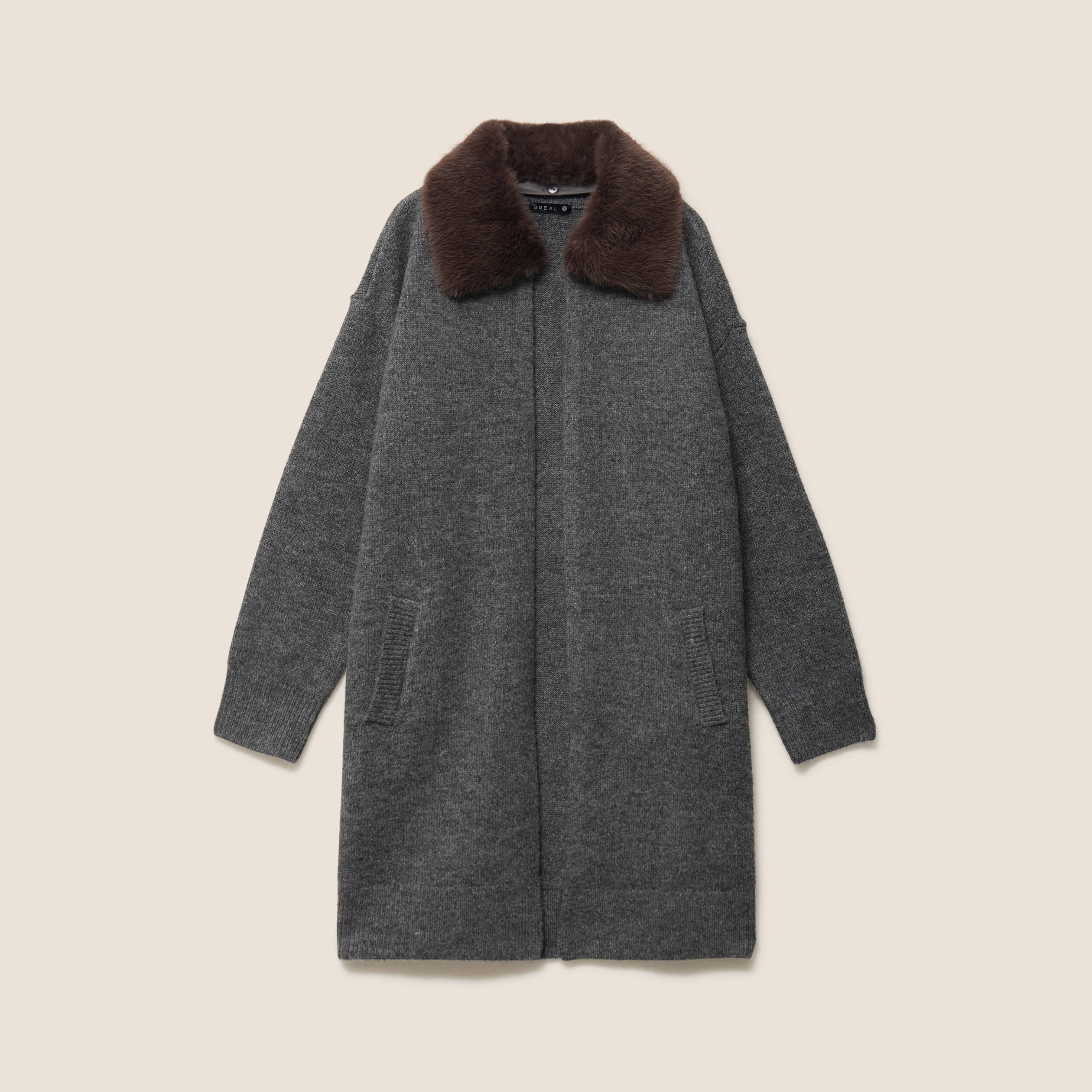 Gilet droit long col chemise gris fonc&eacute; femme