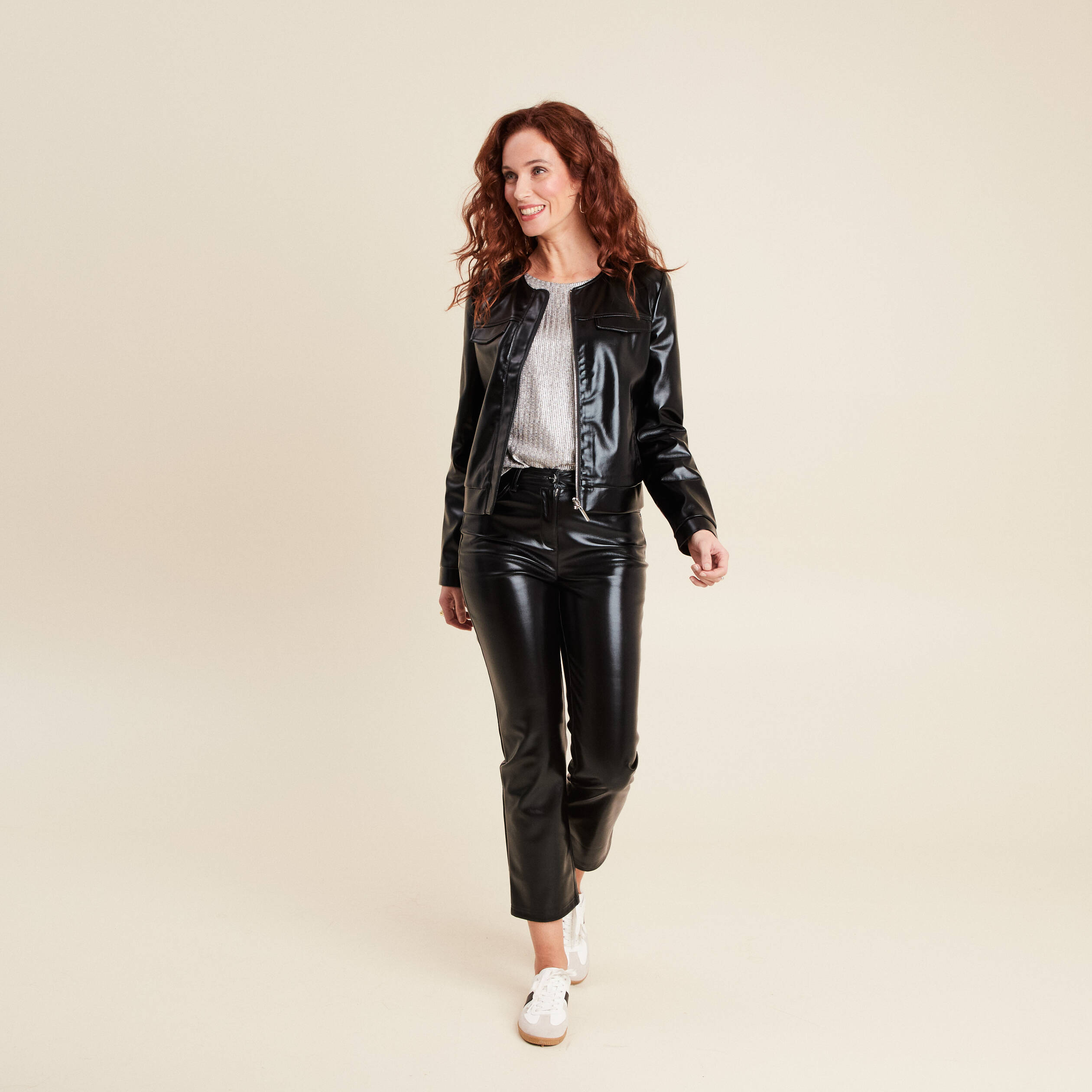 Blouson ajusté simili cuir noir femme