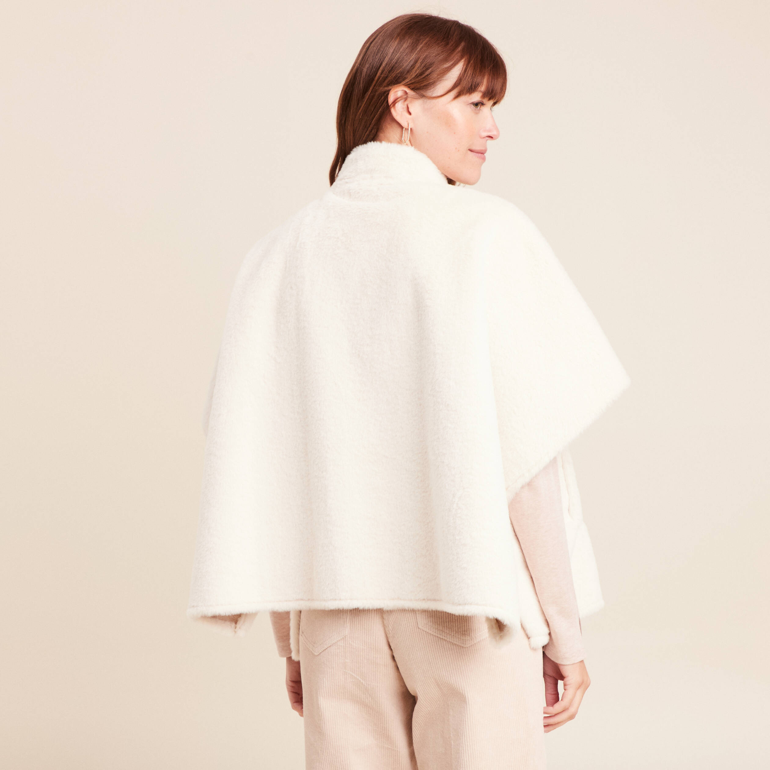 Cardigan Sans Manches Cropped En Mélange Moelleux De Laine Vierge Et D 5000007307 2031 Cardigan Sans Manches Cropped En Mélange Moelleux De Laine Vierge Et D 5000007307 2031