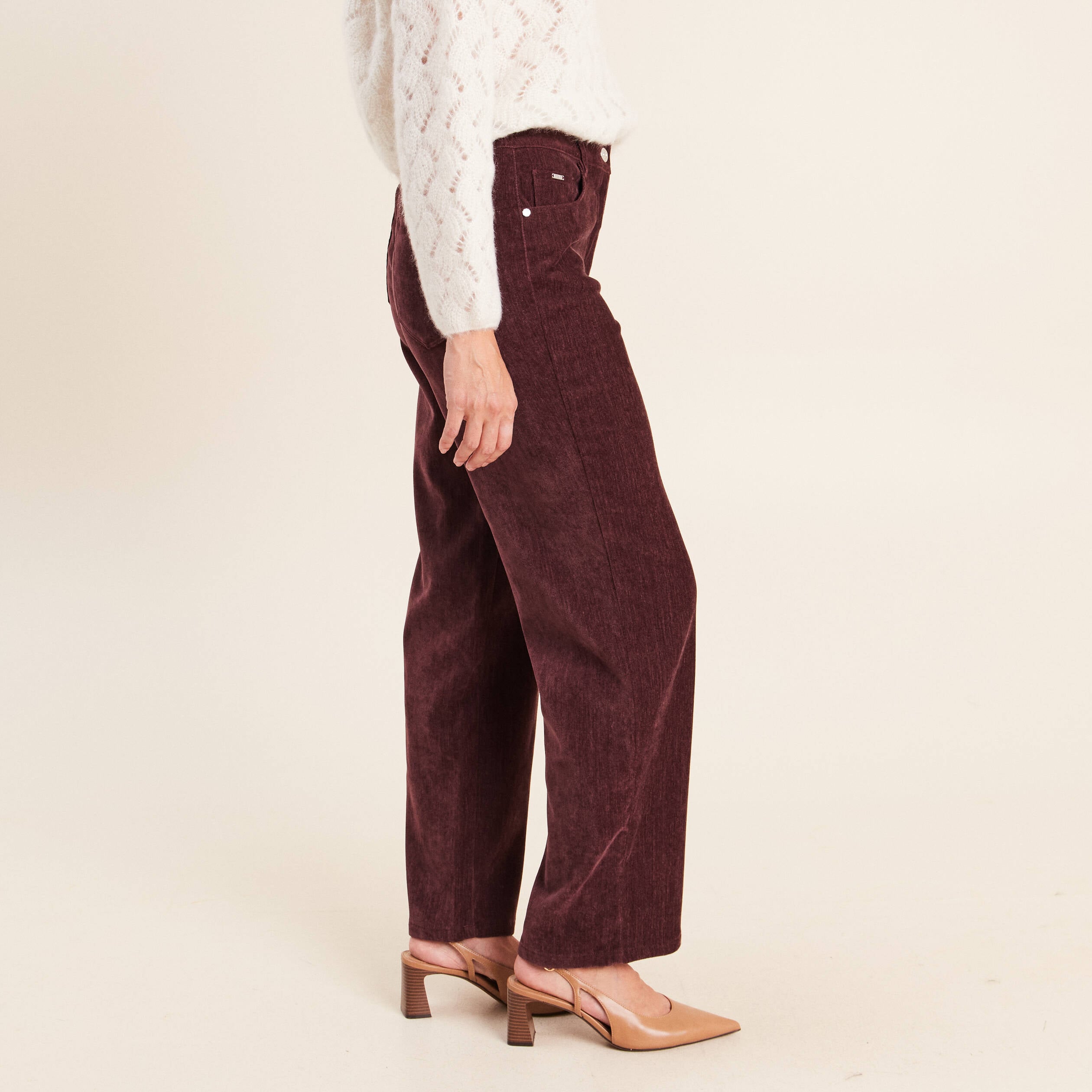 Jean taille haute en velours bordeaux femme