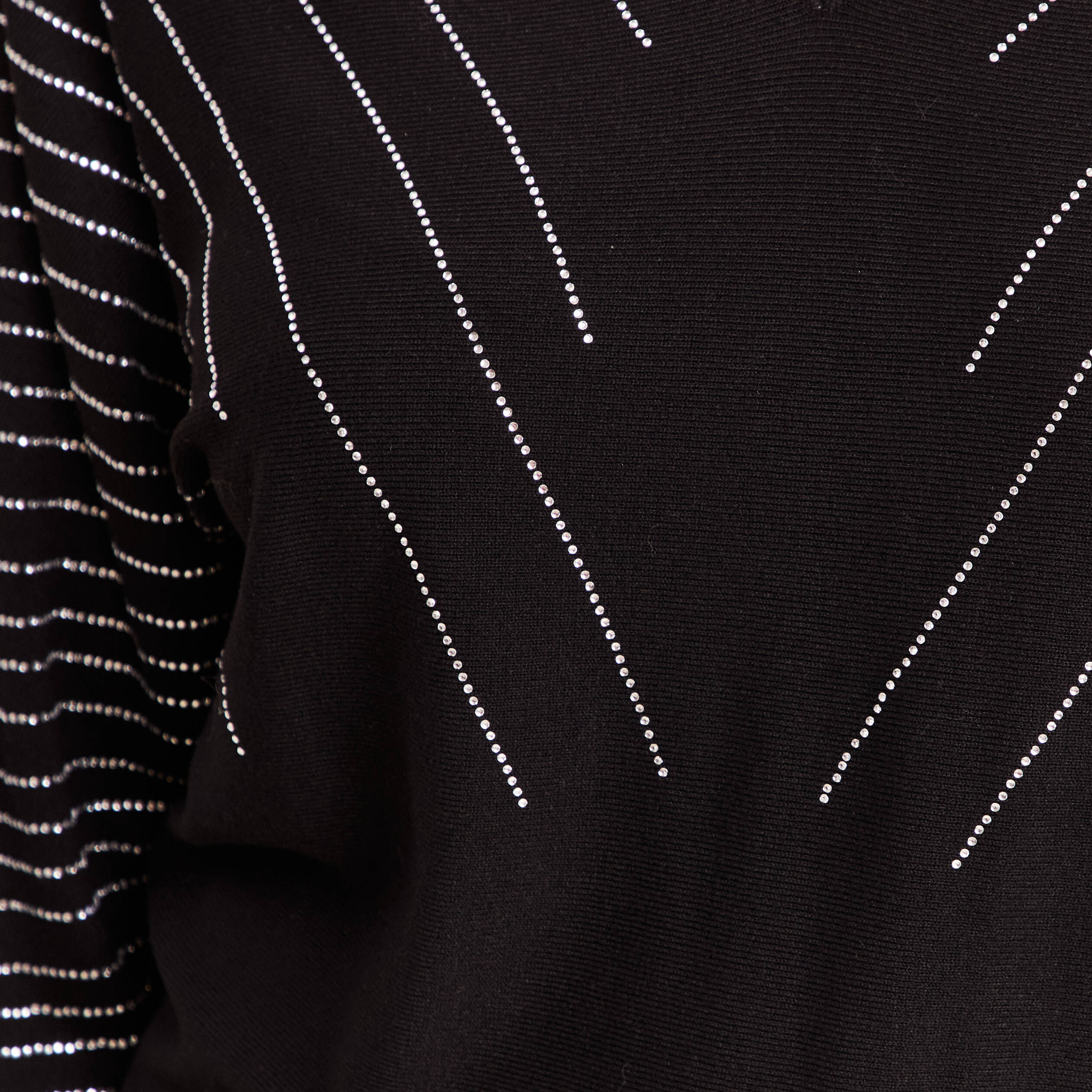 Pull ajust&eacute; col bateau strass noir femme