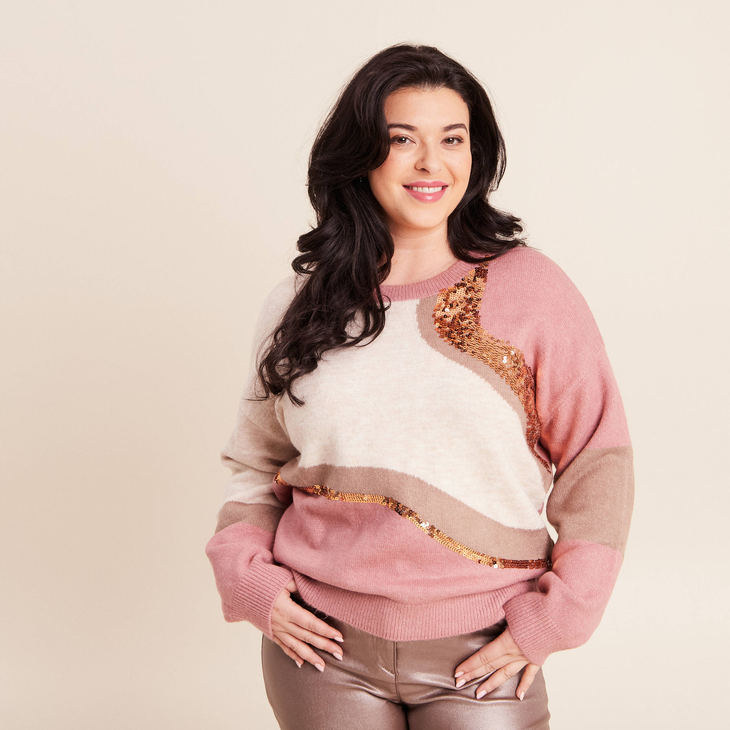 Pull col rond manches longues &agrave; sequins taupe femme