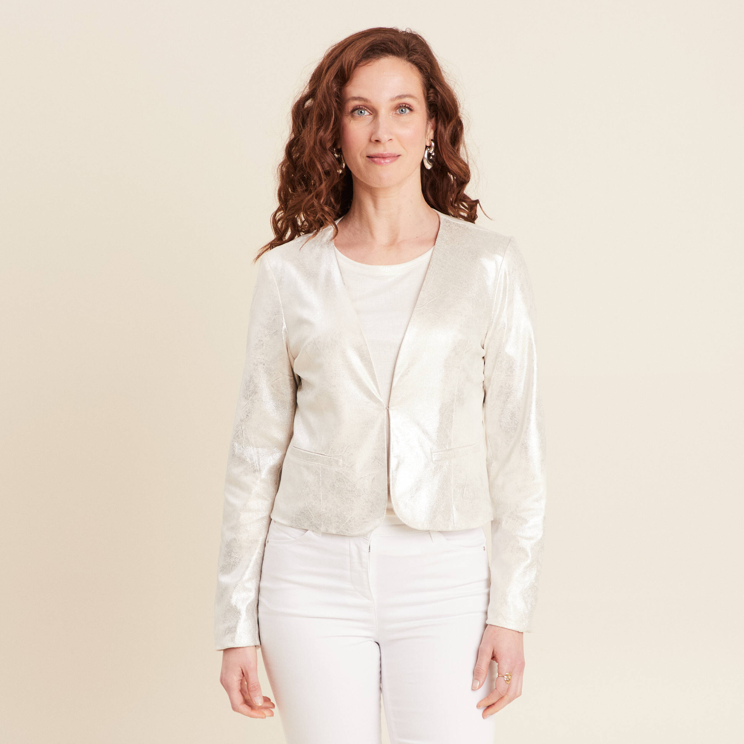 Veste courte métallisée couleur argent femme