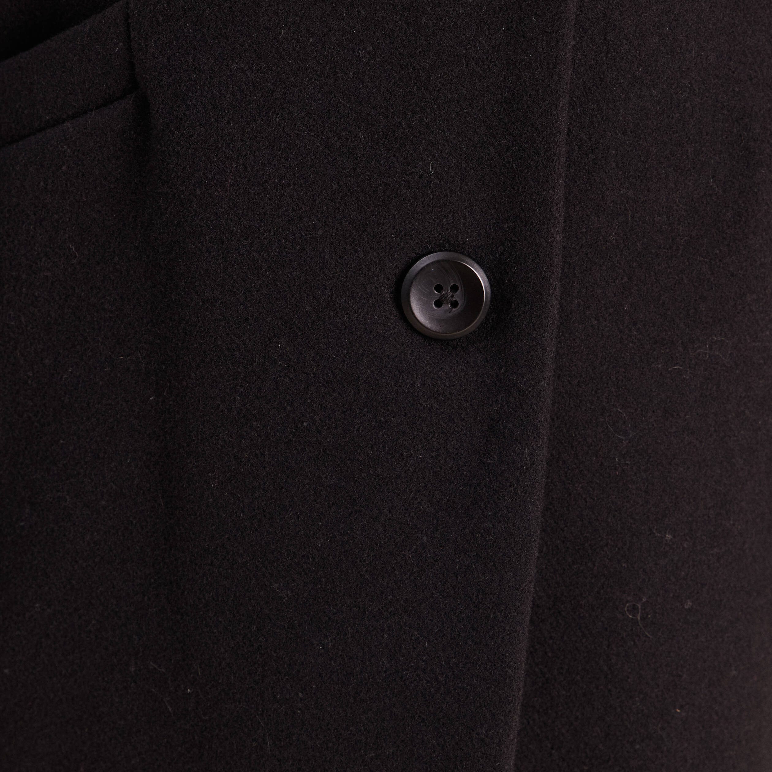 Manteau ajust&eacute; capuche amovible noir femme