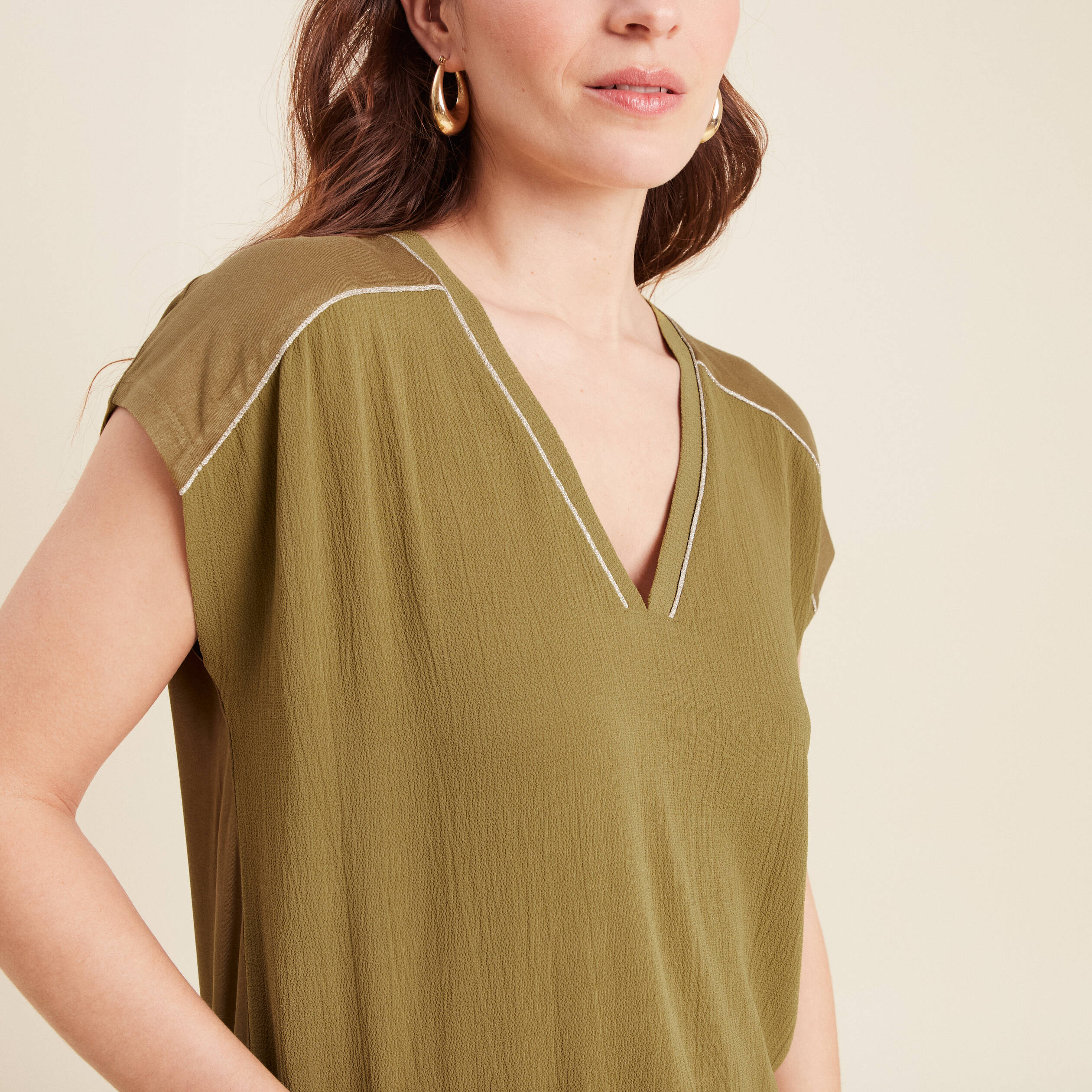 t shirt manches courtes vert kaki femme T-shirt manches courtes vert kaki femme