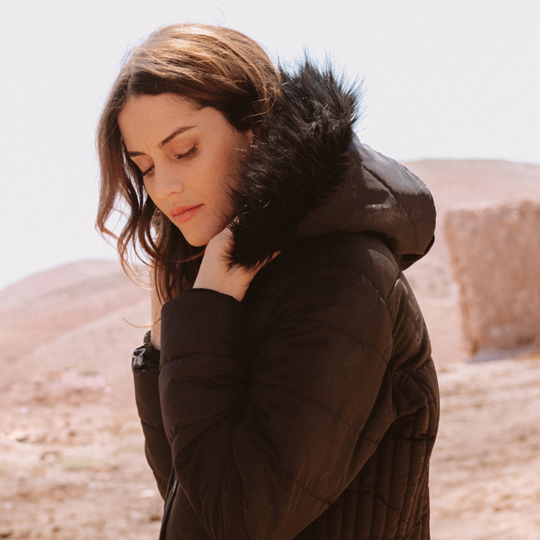 Doudoune déperlante longue à capuche noir femme Bréal