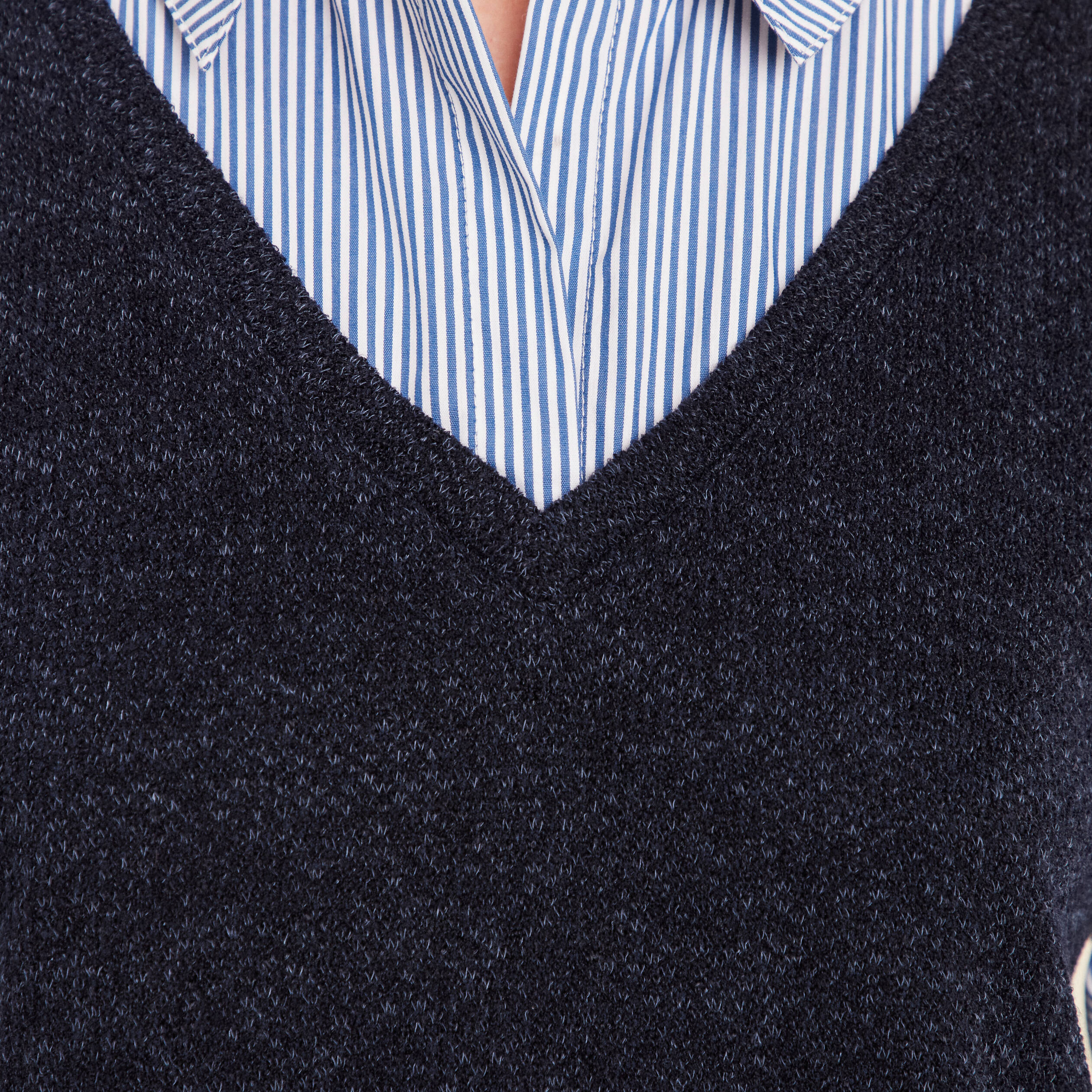 pull effet 2 en 1 chemise bleu fonce femme Pull effet 2-en-1 chemise bleu foncé femme