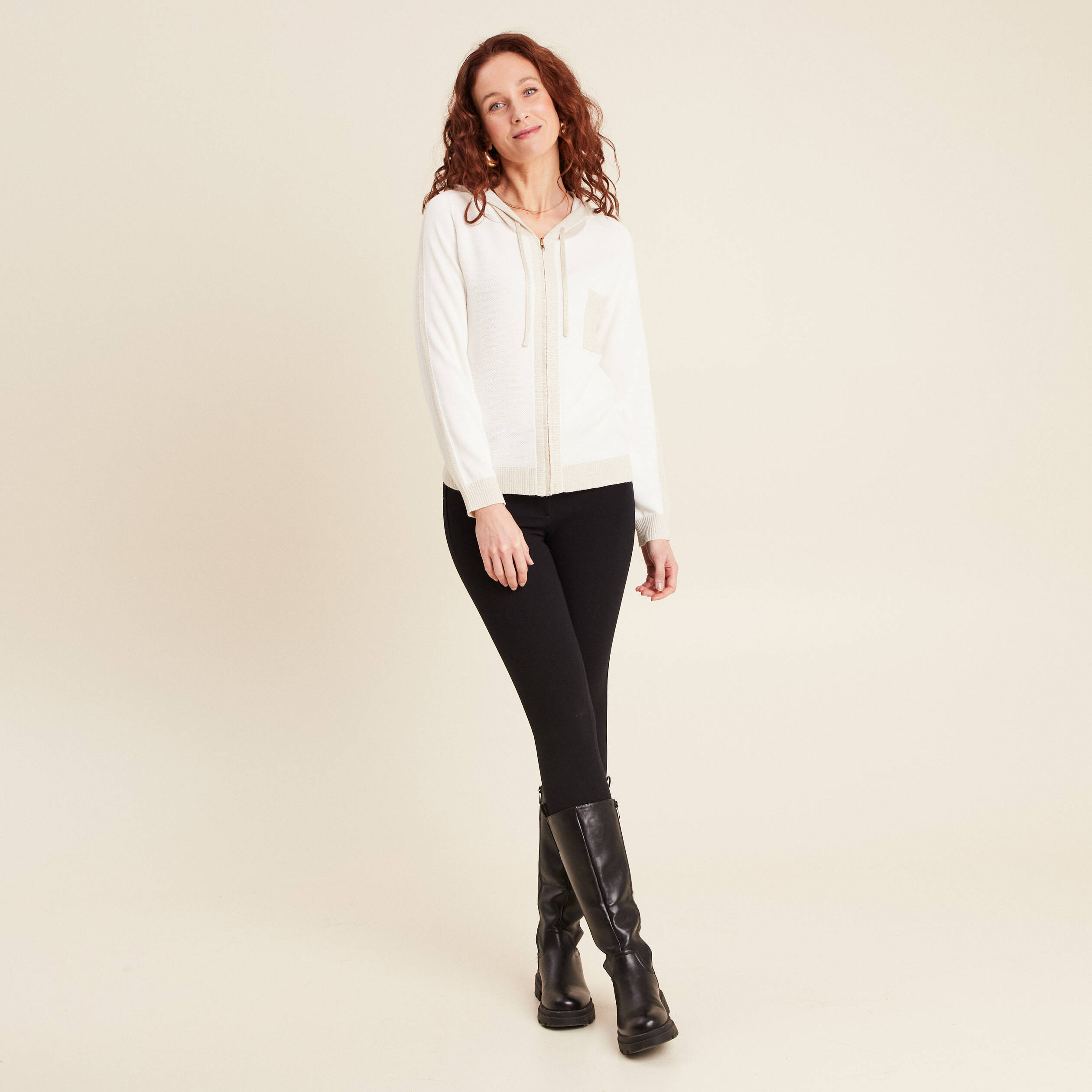 Gilet à capuche zippé ecru femme