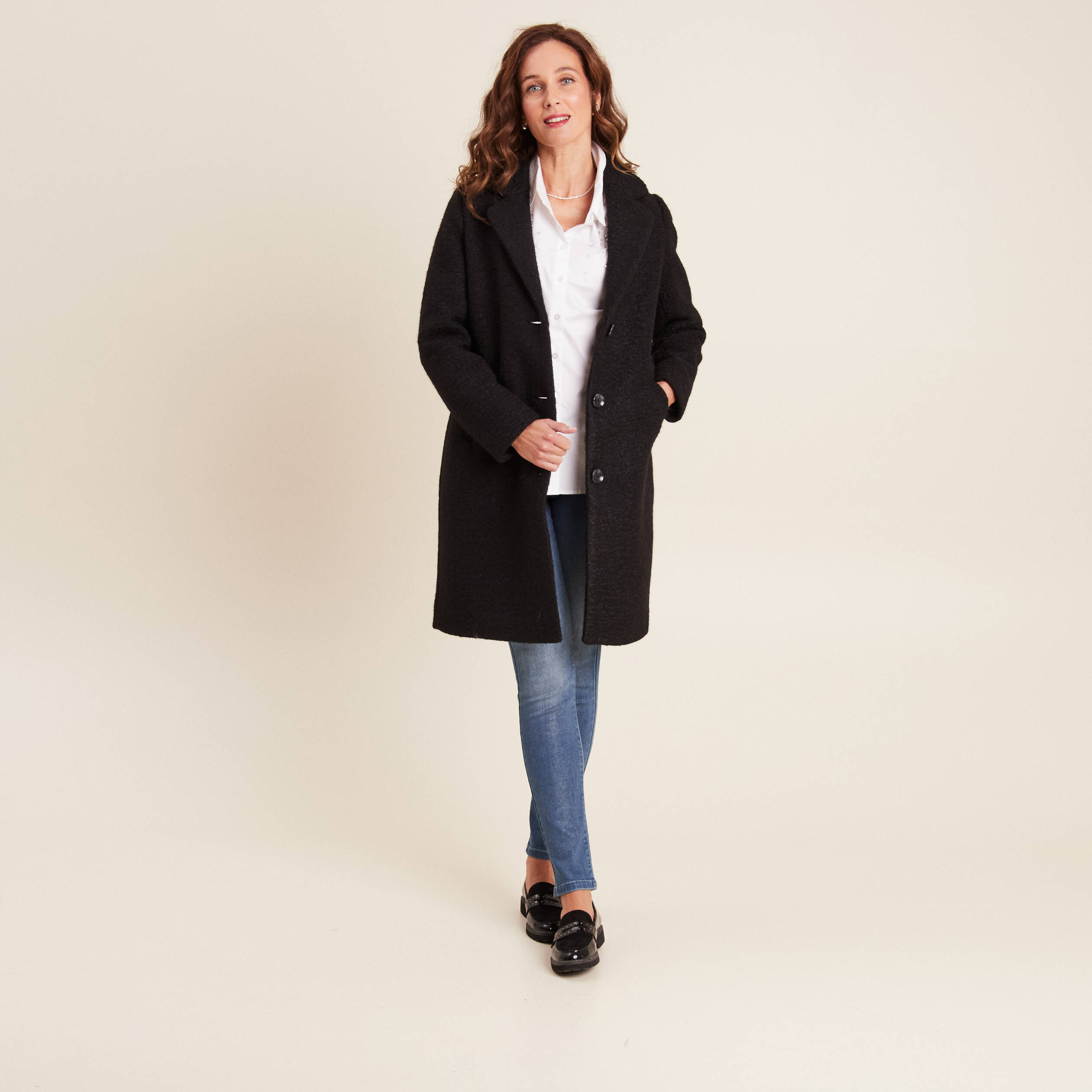 Manteau long boutonné noir femme