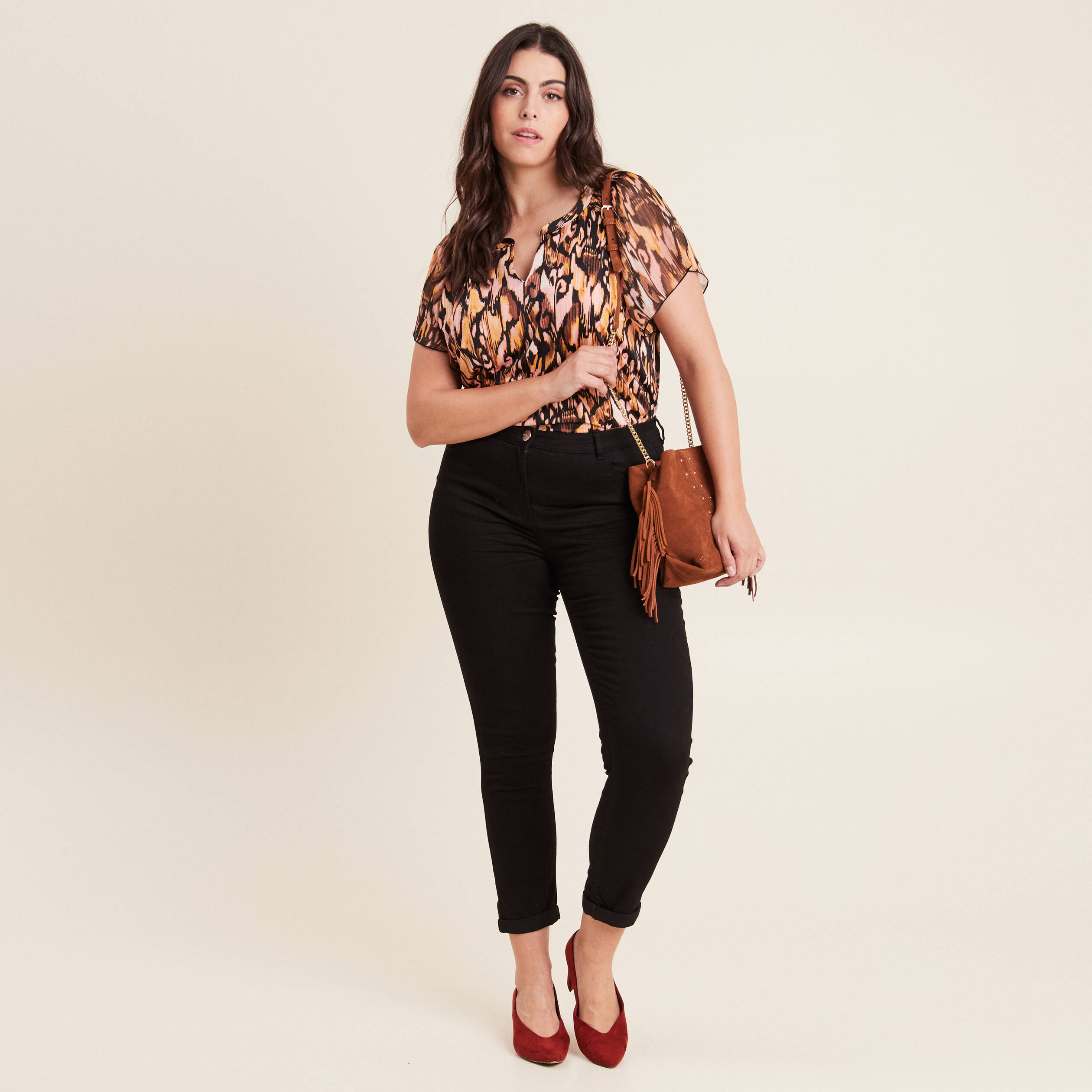 Jean ajusté taille standard 7/8ème noir femme