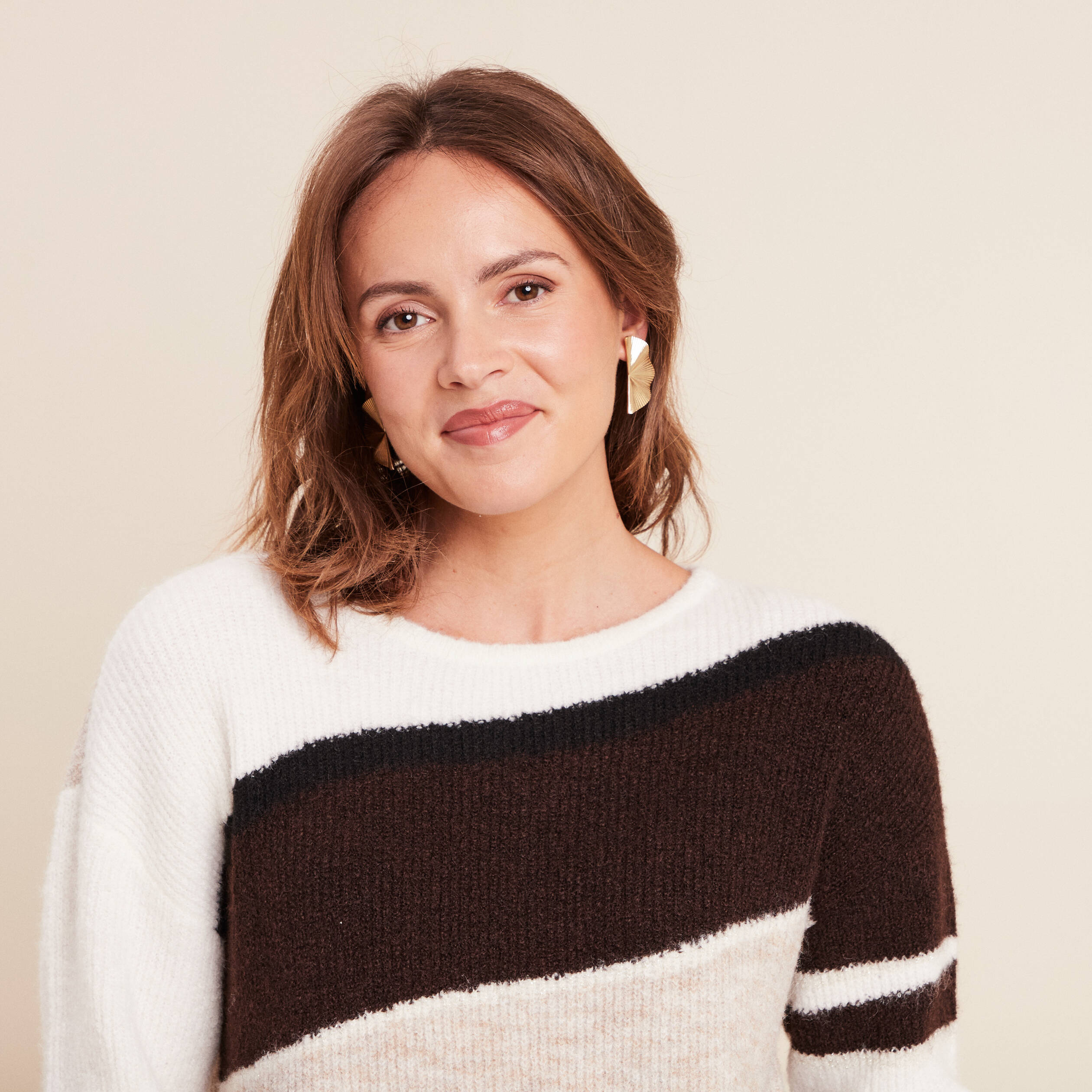 Pull col rond manches longues creme femme