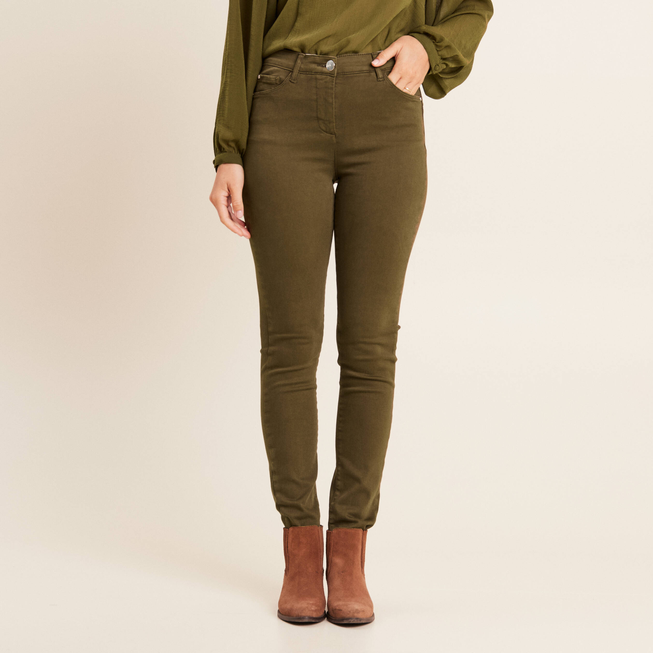 Jean magique ajuste taille standard vert kaki femme Breal