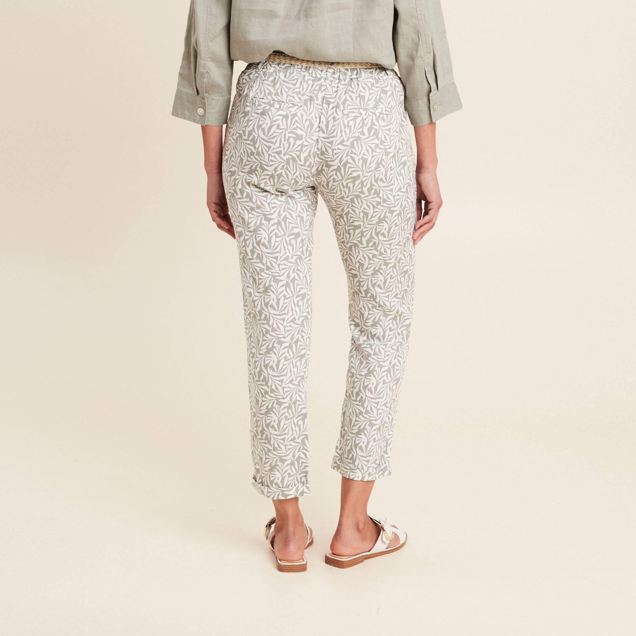 Pantalon coupe chino en lin vert kaki femme