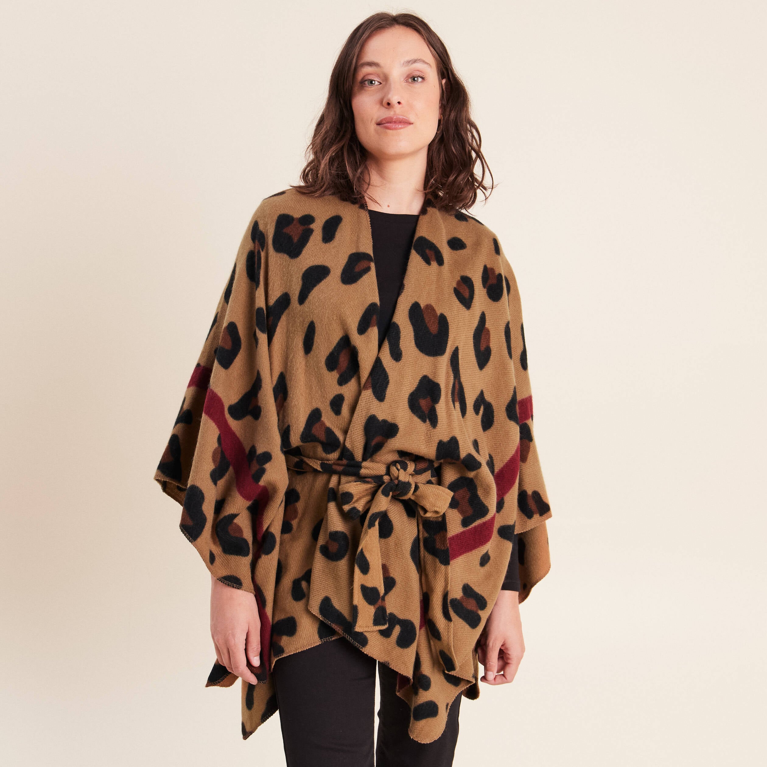 Poncho ceintur&eacute; taupe femme