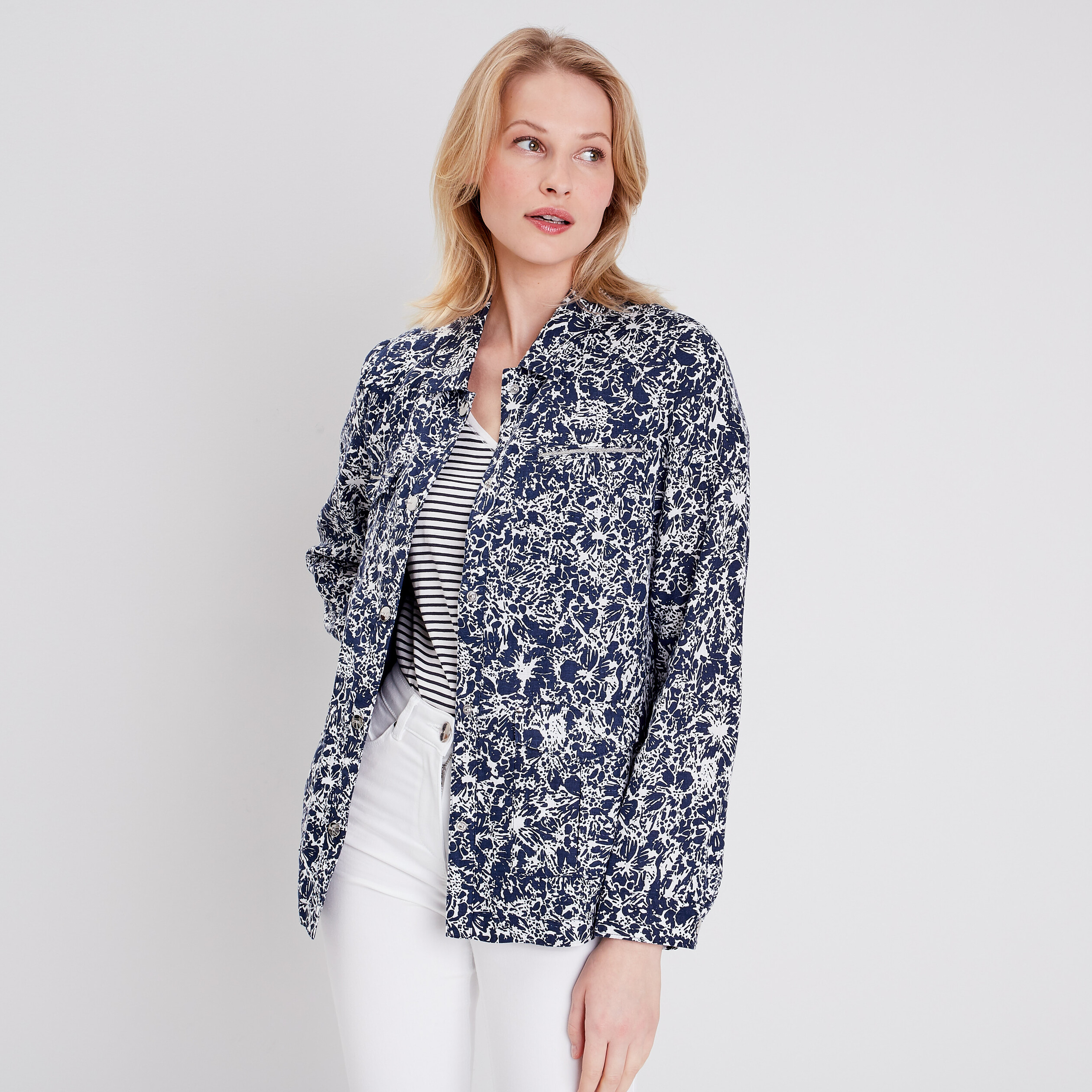Veste droite boutonnée ecru femme