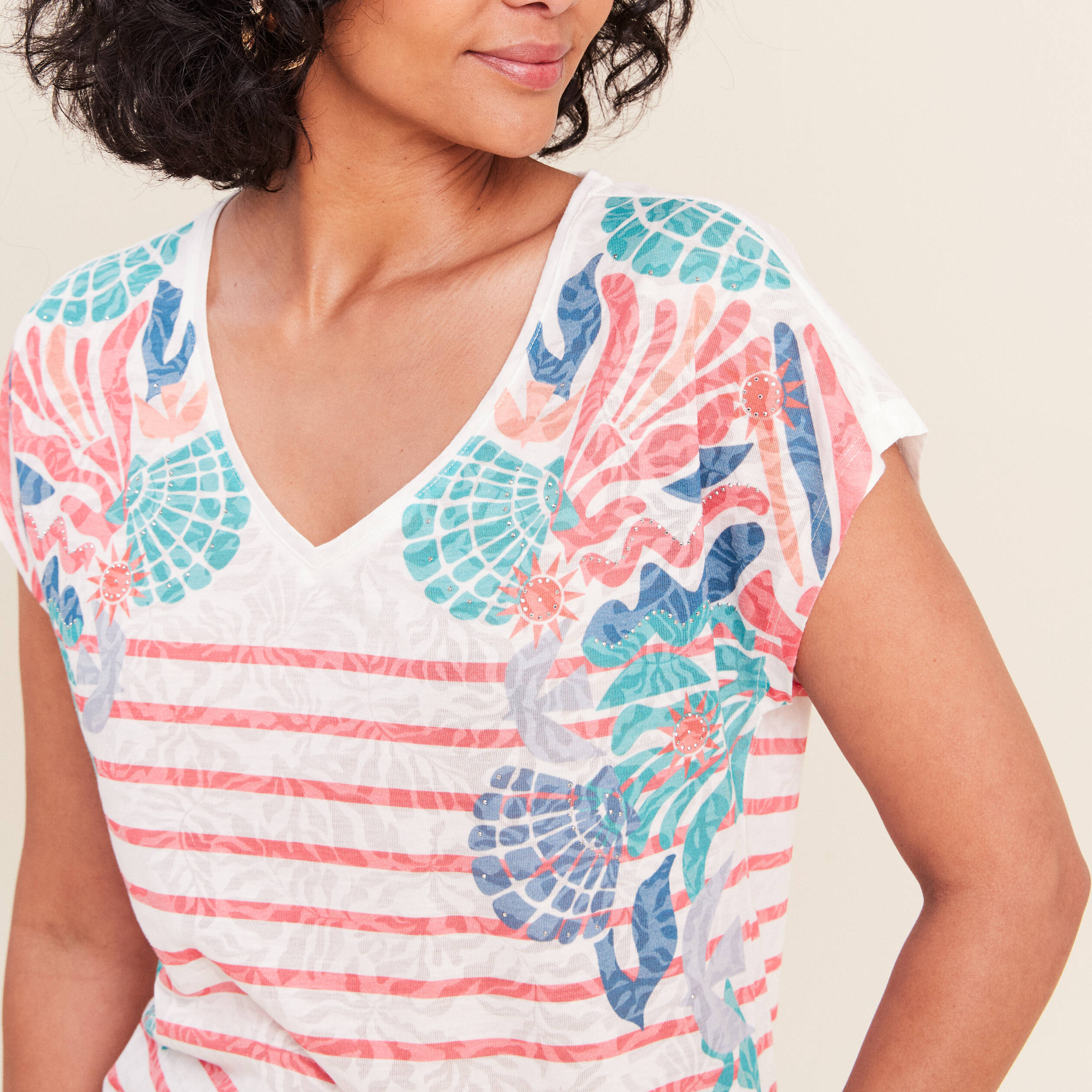 T-shirt col v manches courtes strass ecru femme