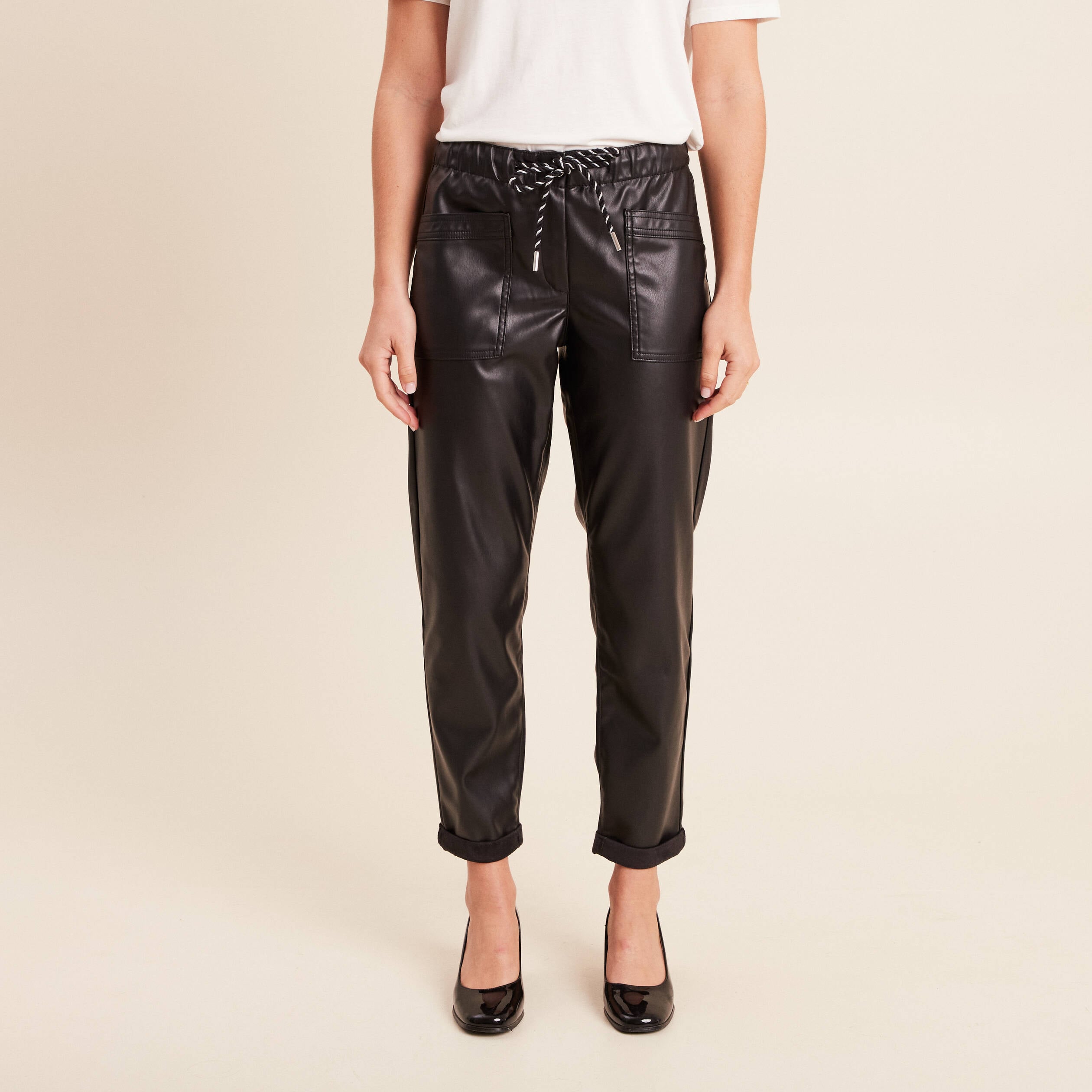 Pantalon coupe mom simili cuir noir femme