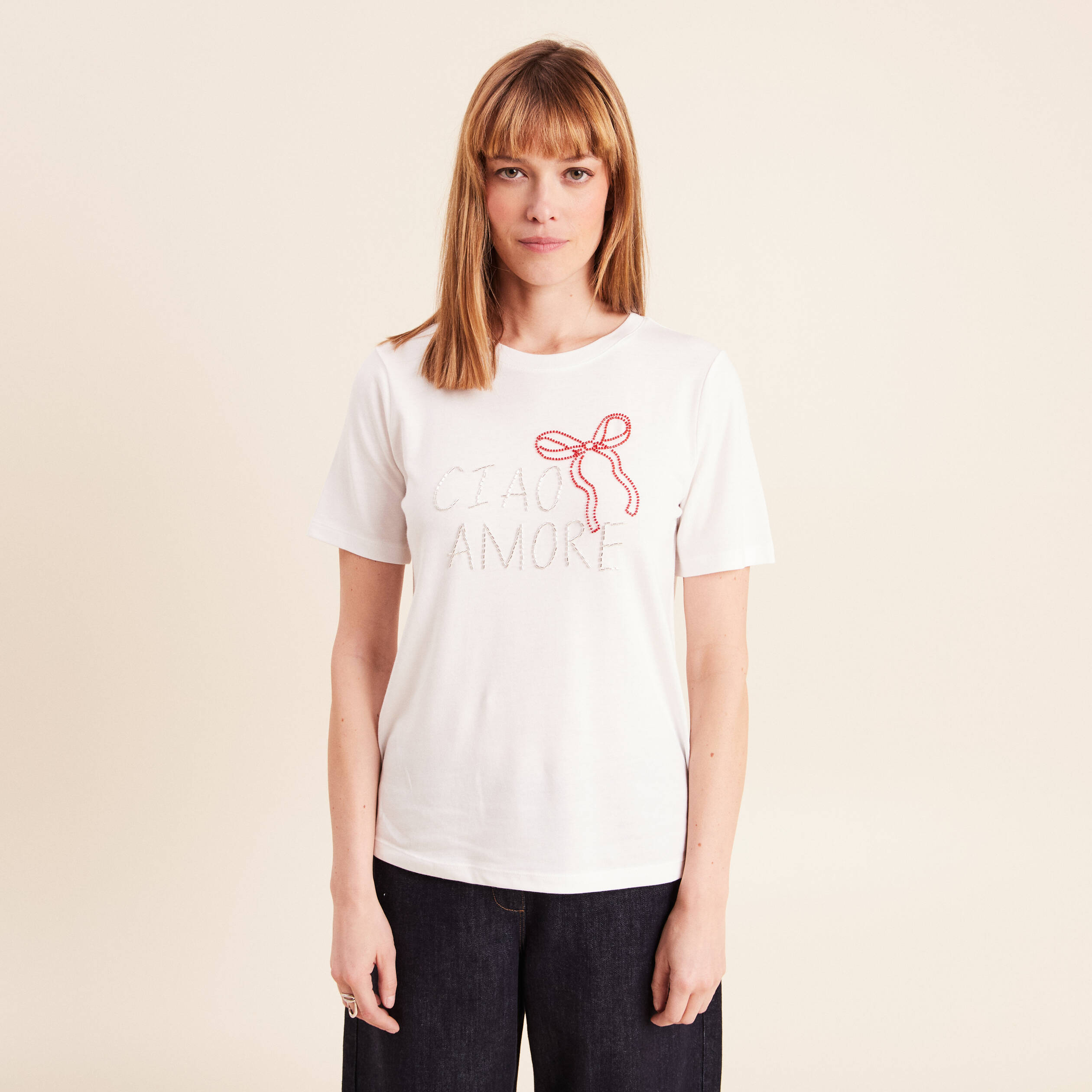 T-shirt col rond manches courtes brod&eacute; ecru femme
