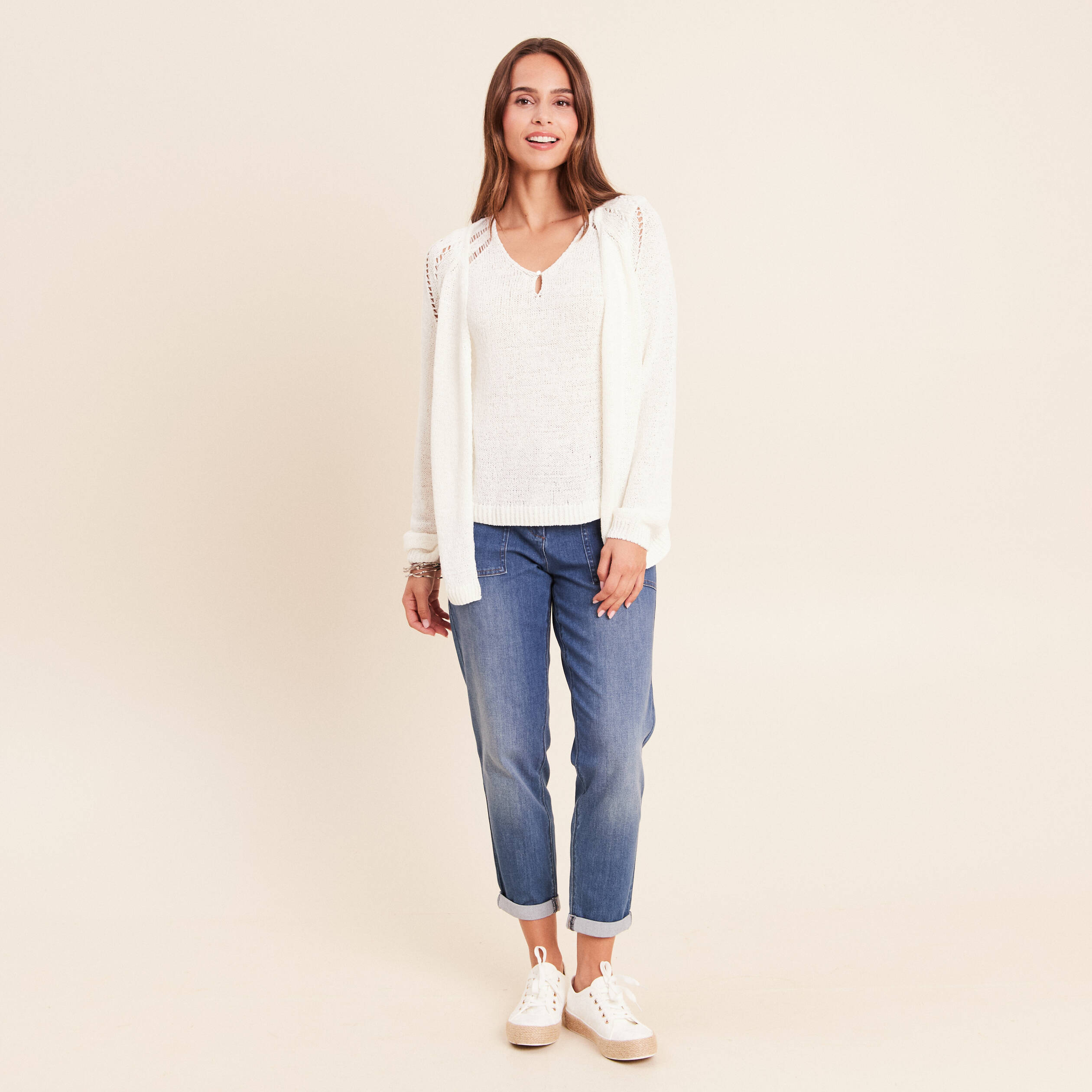 D&eacute;bardeur tricot sans manches blanc femme