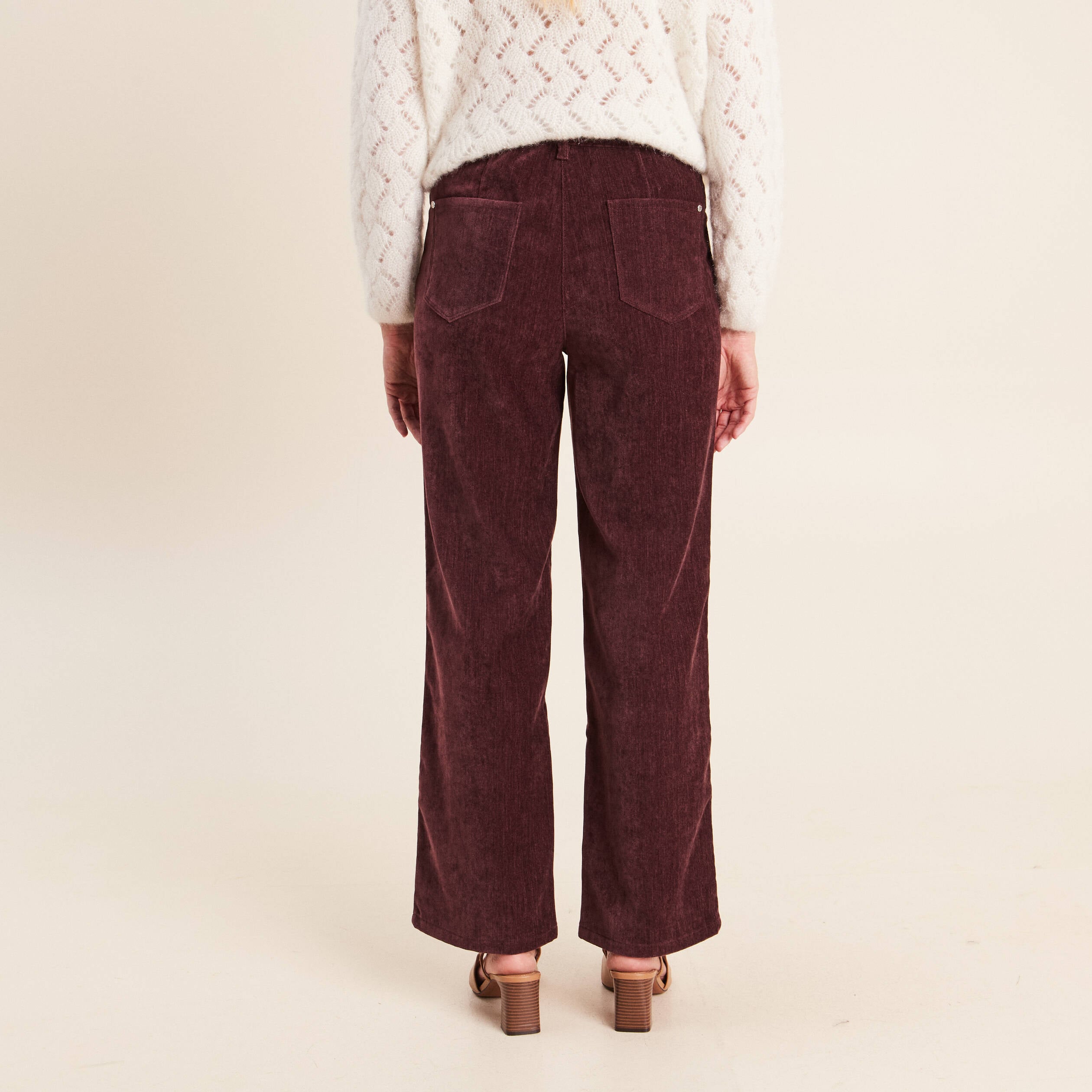 Jean taille haute en velours bordeaux femme