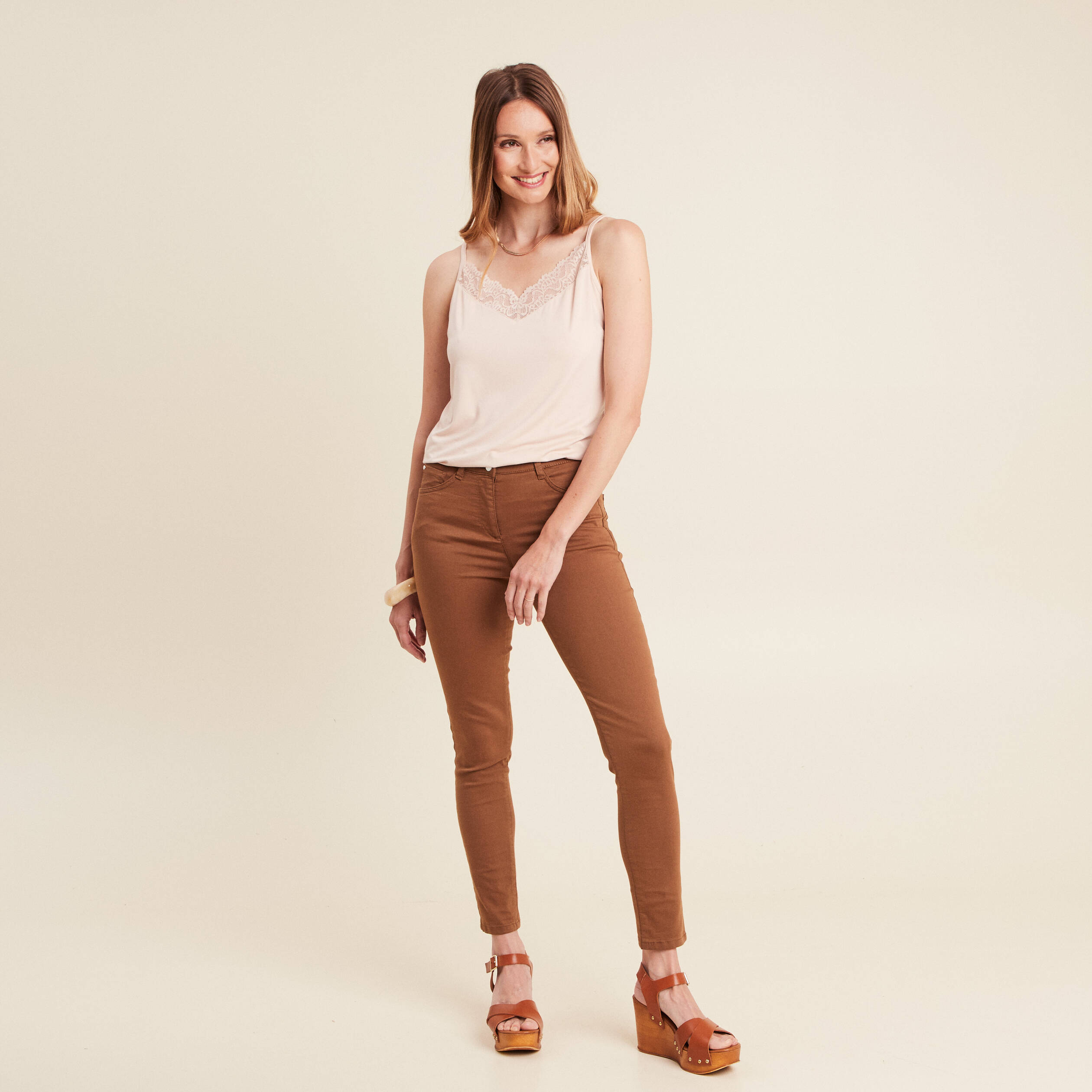 debardeur thermo douceur bretelles fines beige femme Débardeur thermo-douceur bretelles fines beige femme