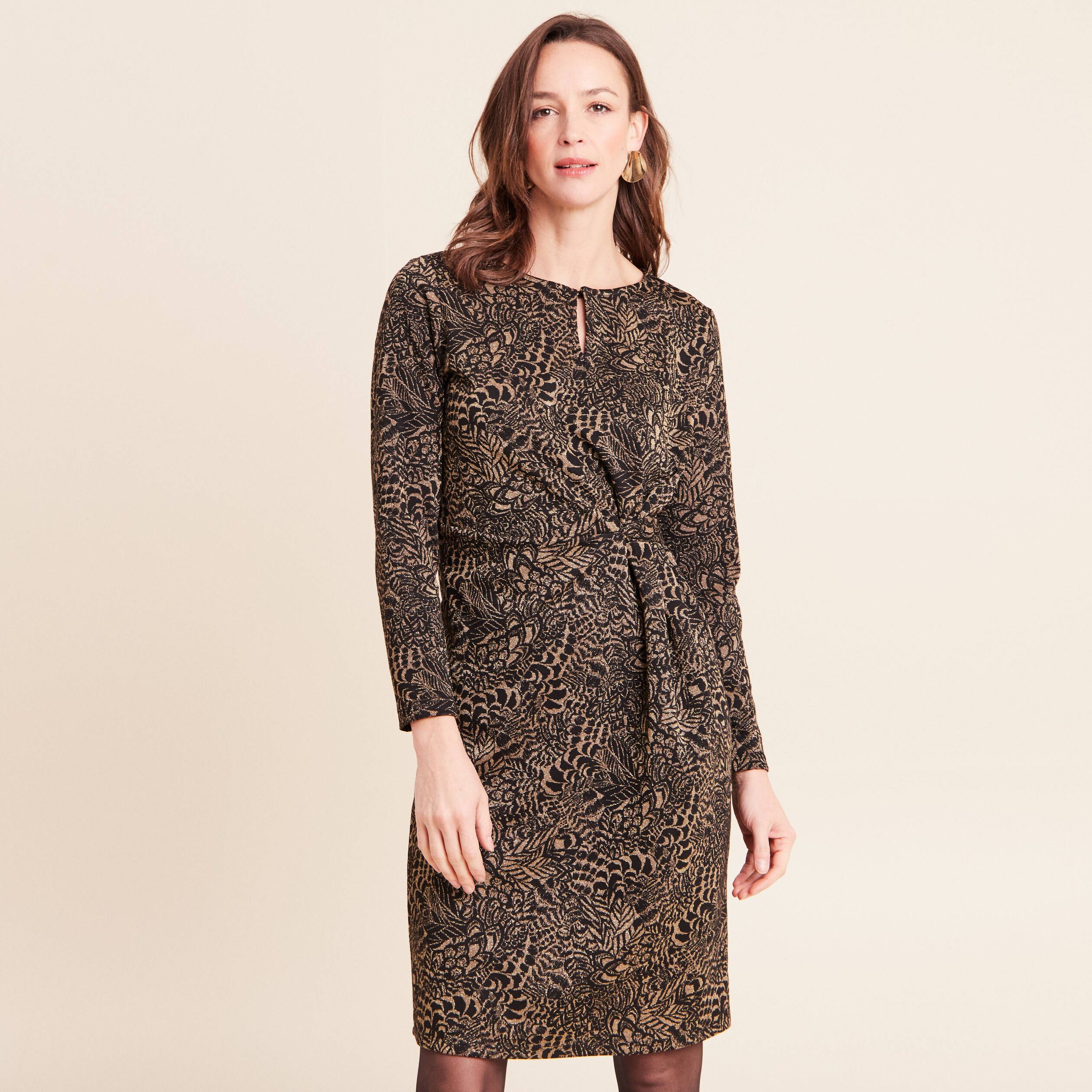 Robe ajust&eacute;e courte en maille col rond vert kaki femme