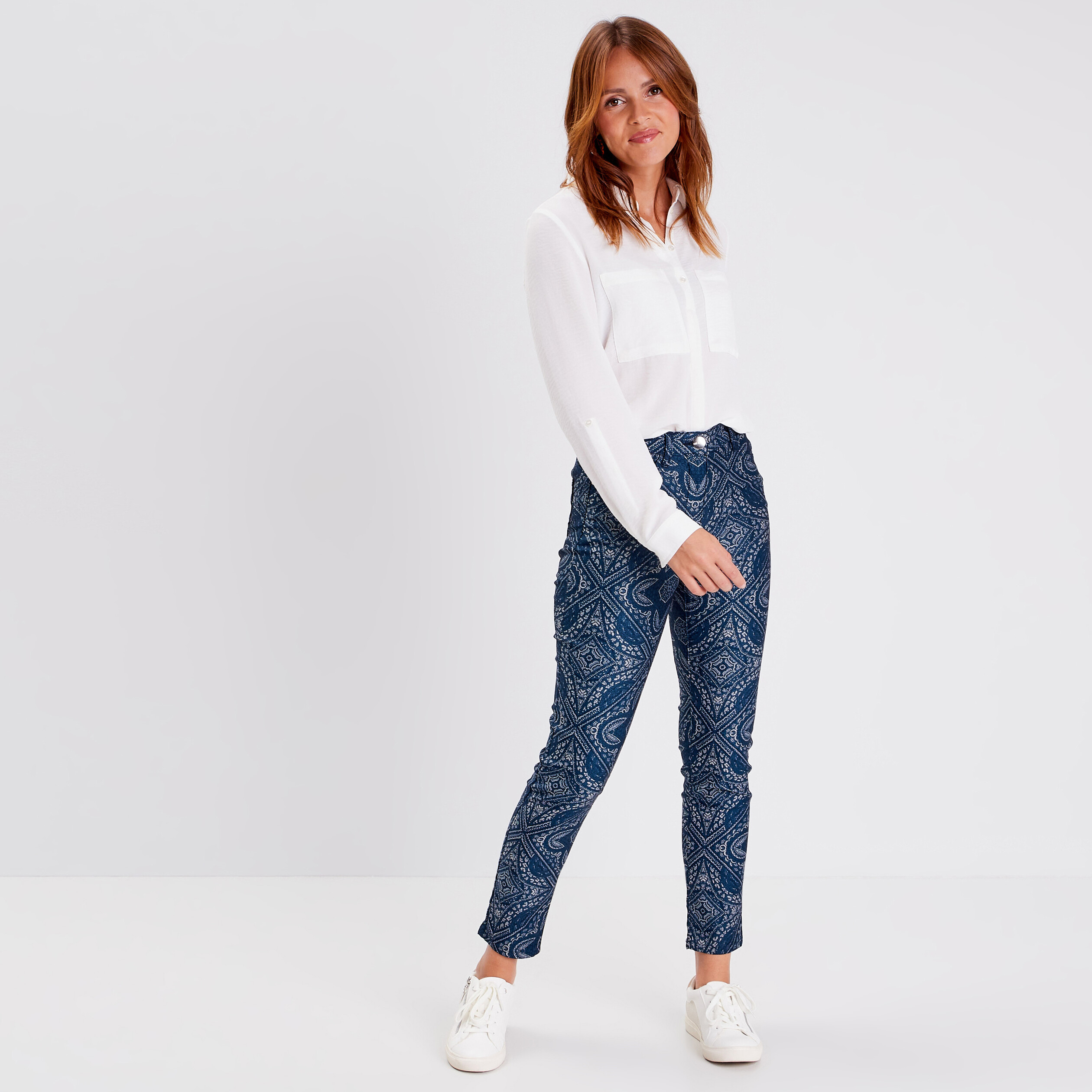 Pantalon ajusté bleu foncé femme