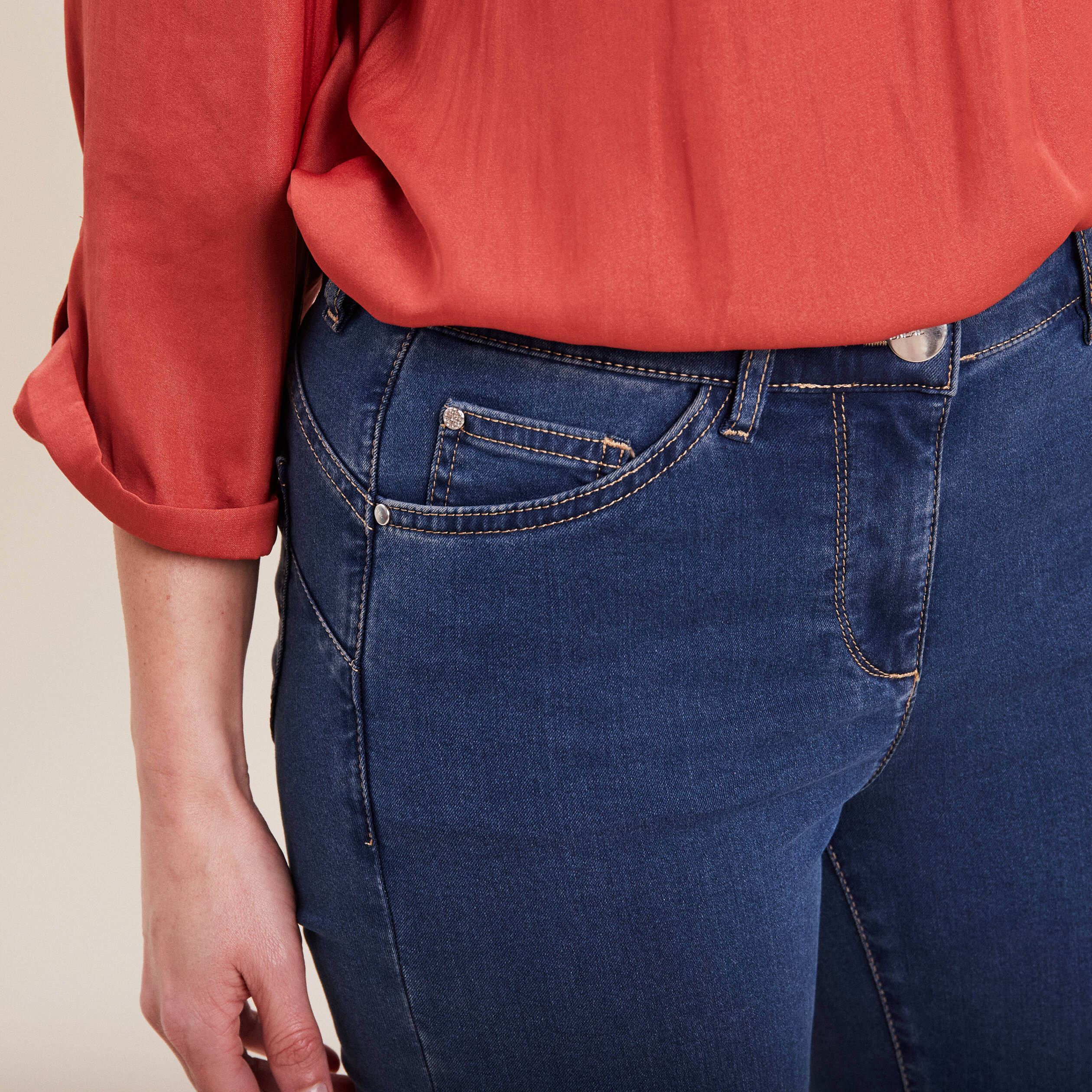 Jean magique Le L&eacute;ger coupe ajust&eacute;e long denim double stone femme