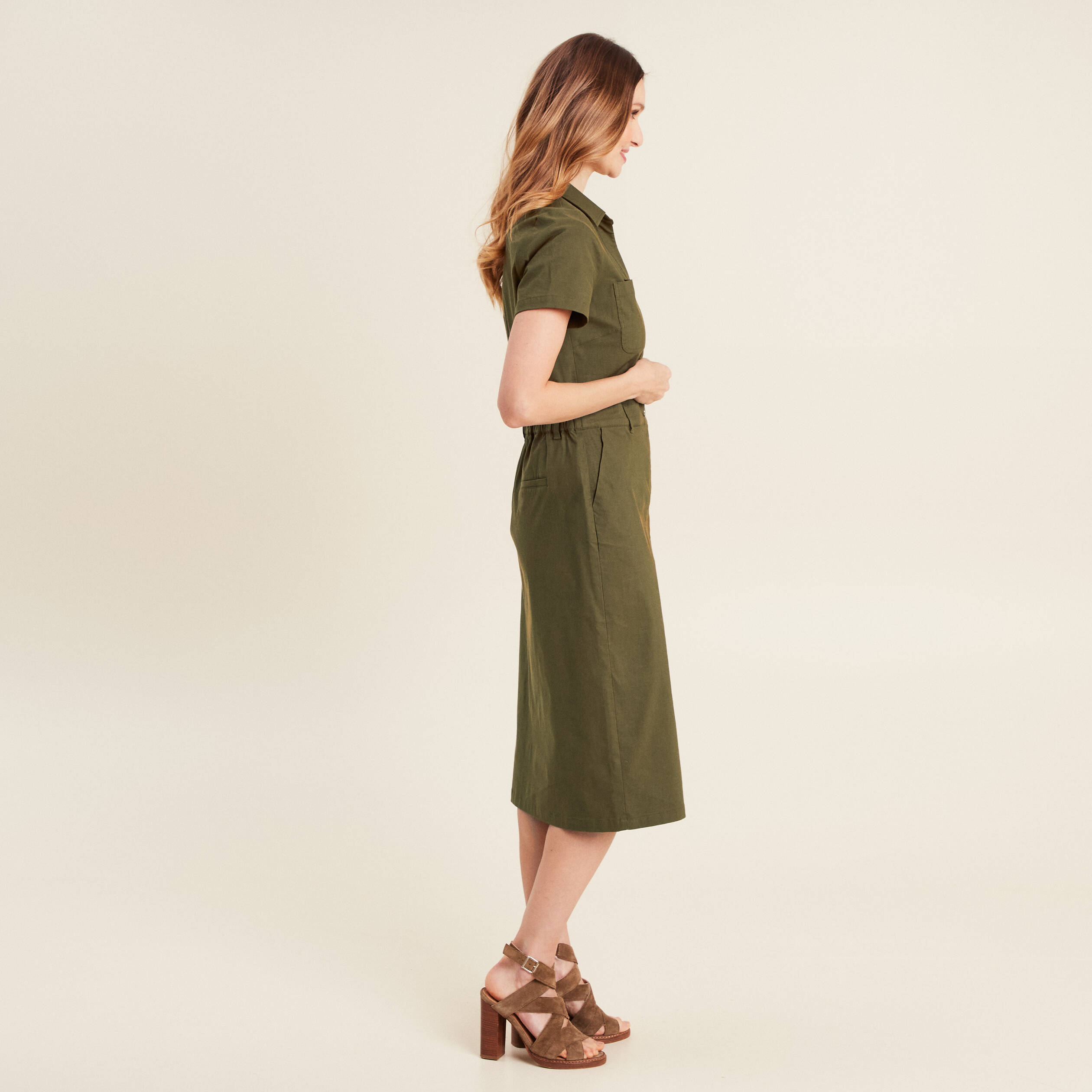 Robe ajustée manches courtes vert olive femme