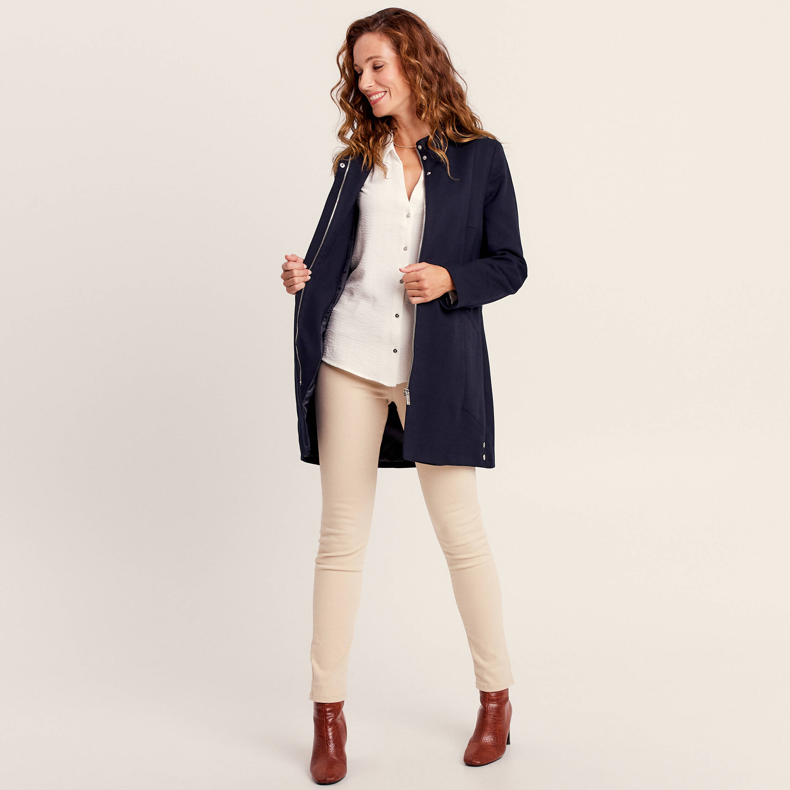 Manteau zippé et boutonné bleu foncé femme