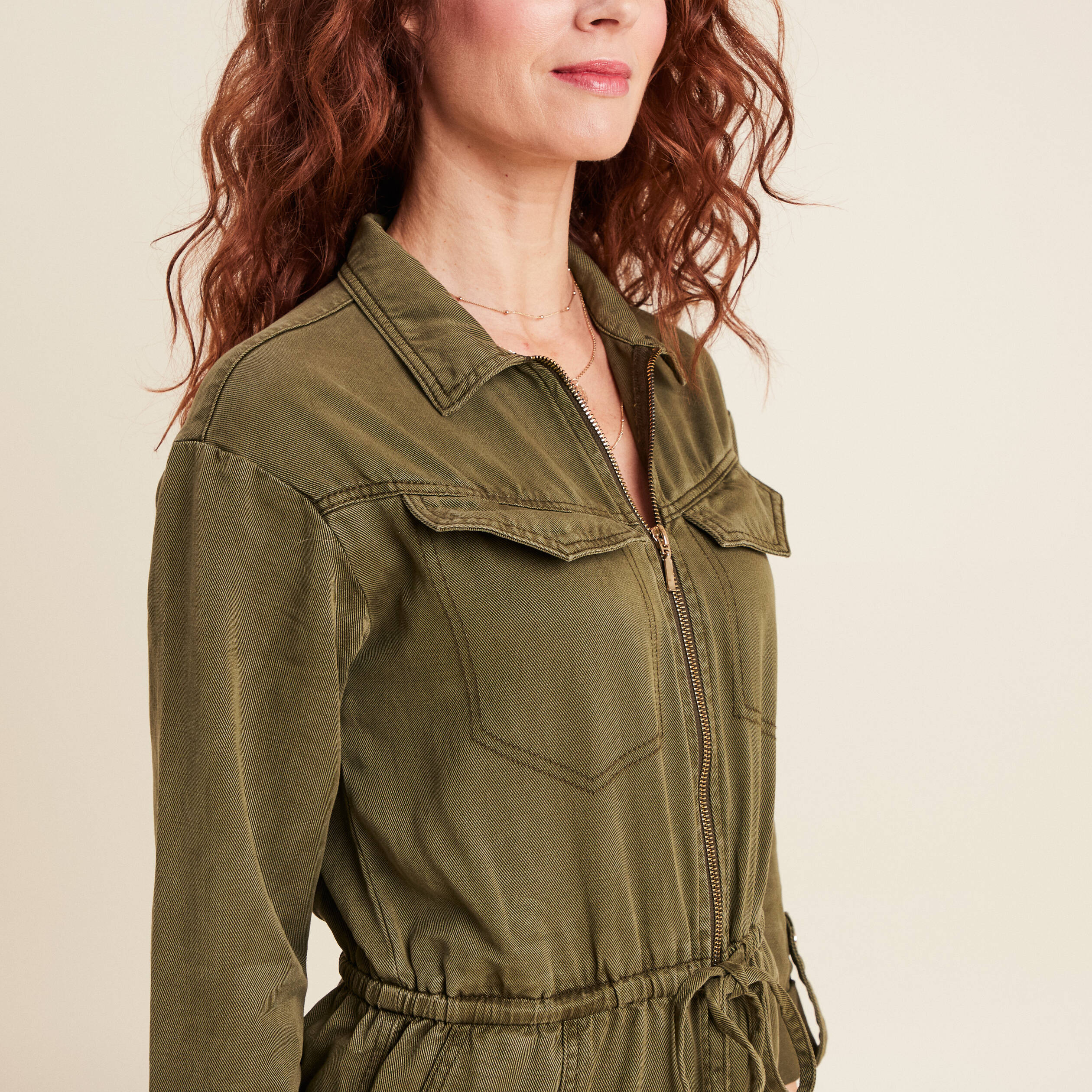 Combinaison pantalon zippée vert olive femme