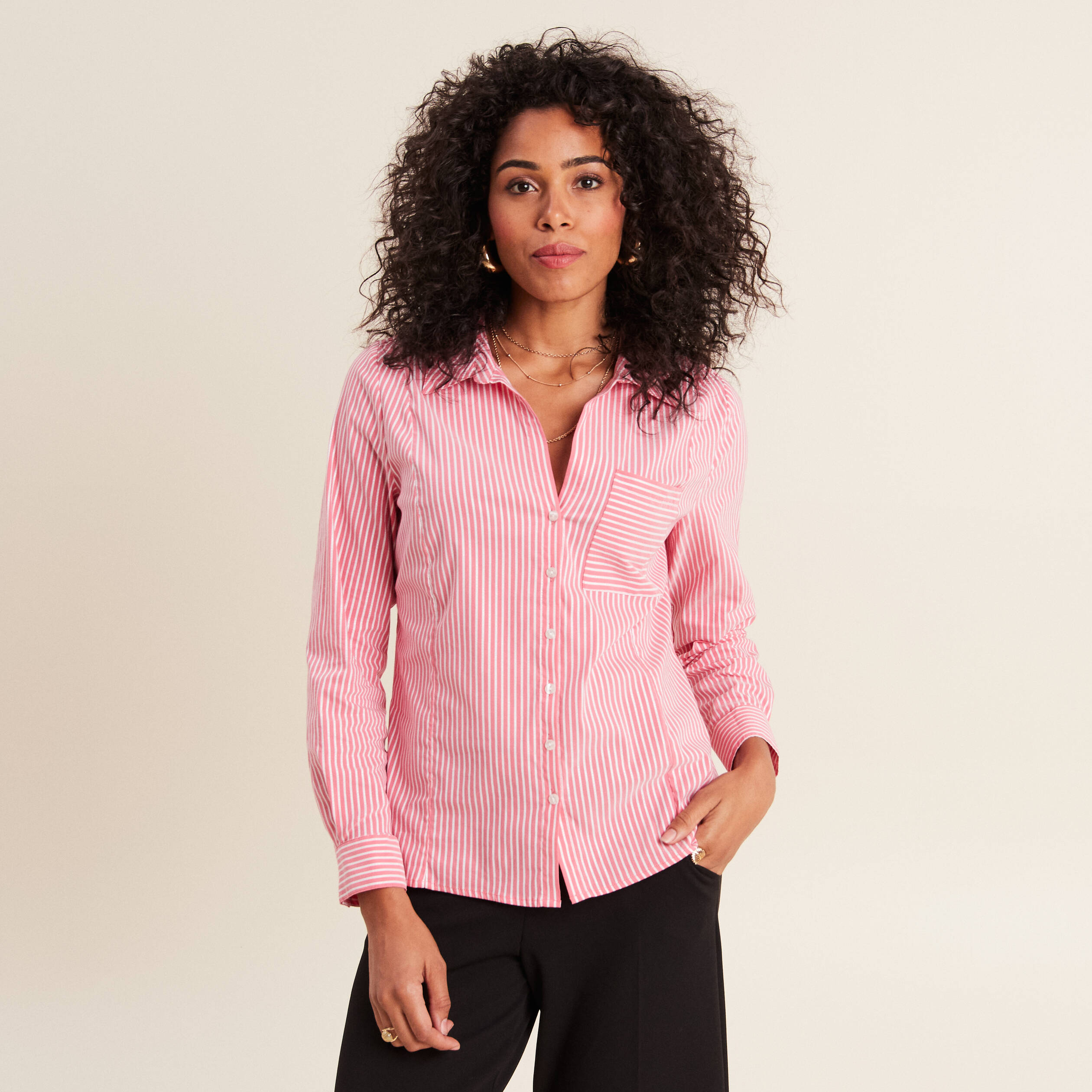 Surchemise rouge femme sale