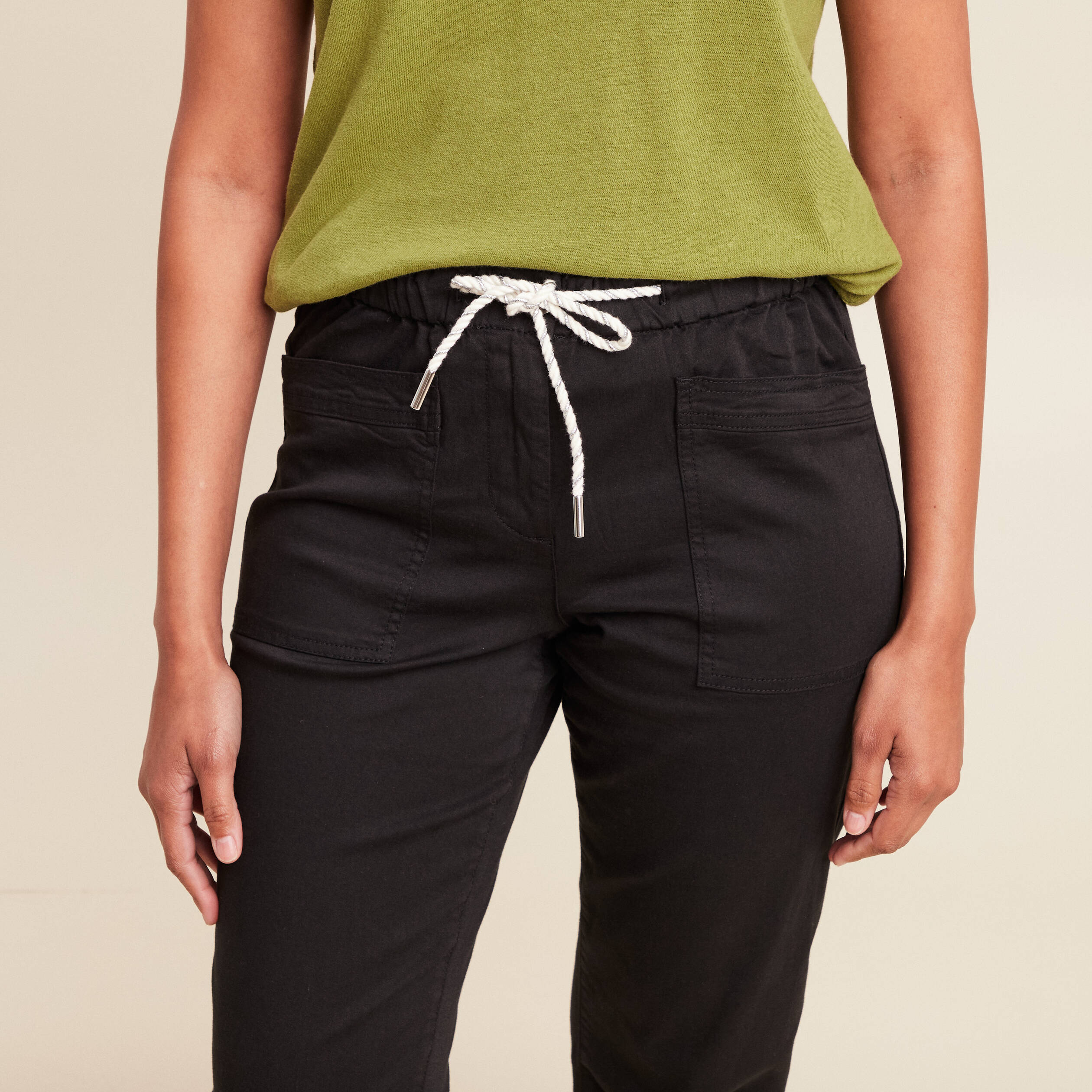 pantalon coupe droite a coulisse noir femme Pantalon coupe droite à coulisse noir femme