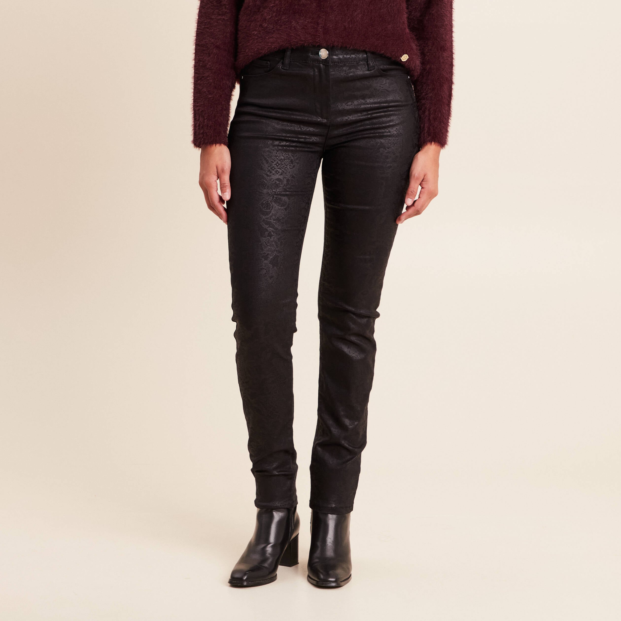 Pantalon magique L'Unique coupe ajust&eacute;e noir femme